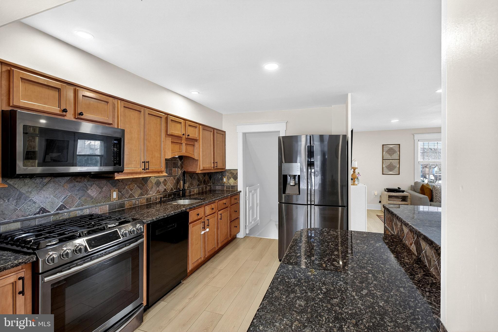 WOODMERE - Residential