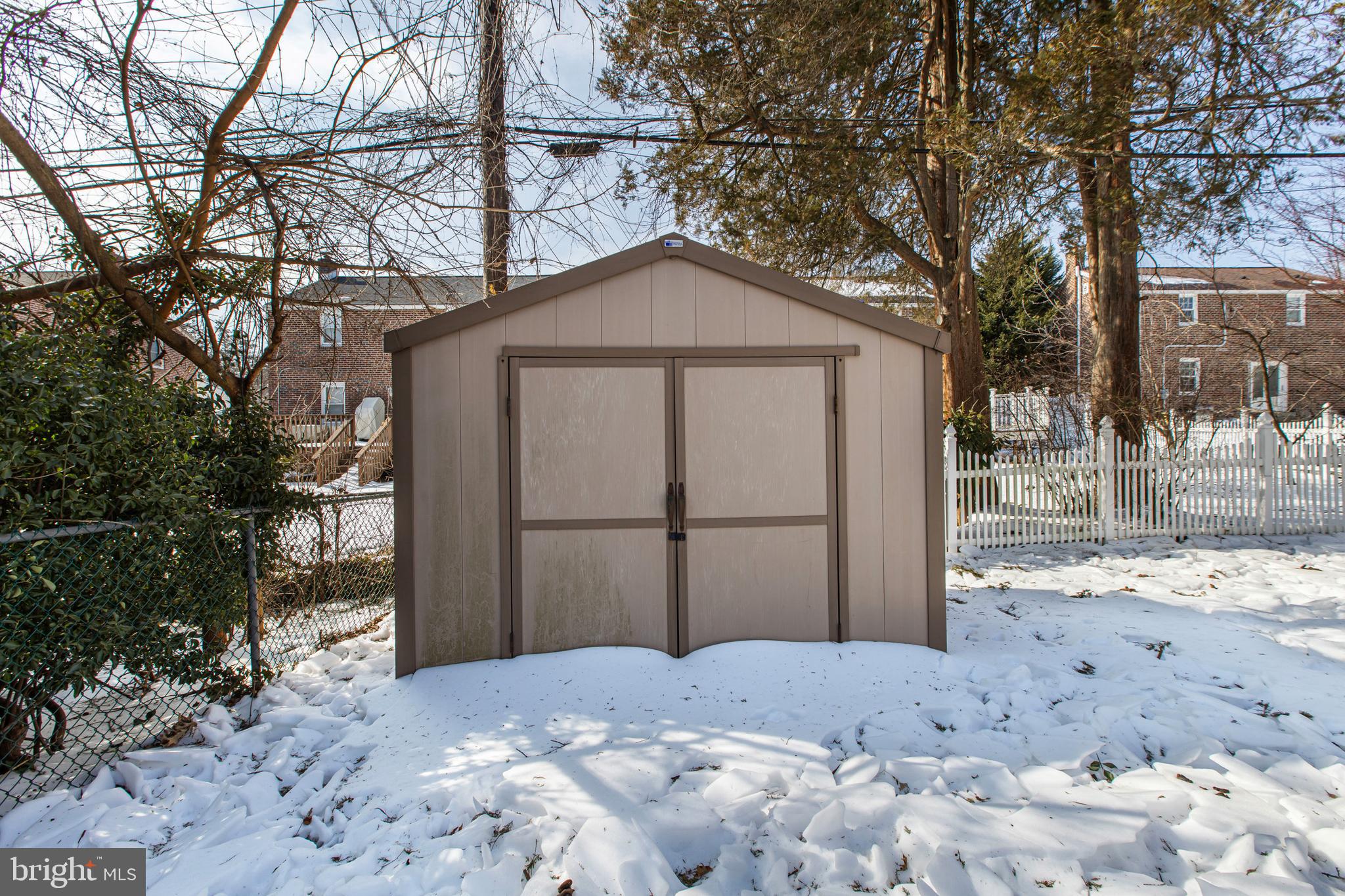 WOODMERE - Residential