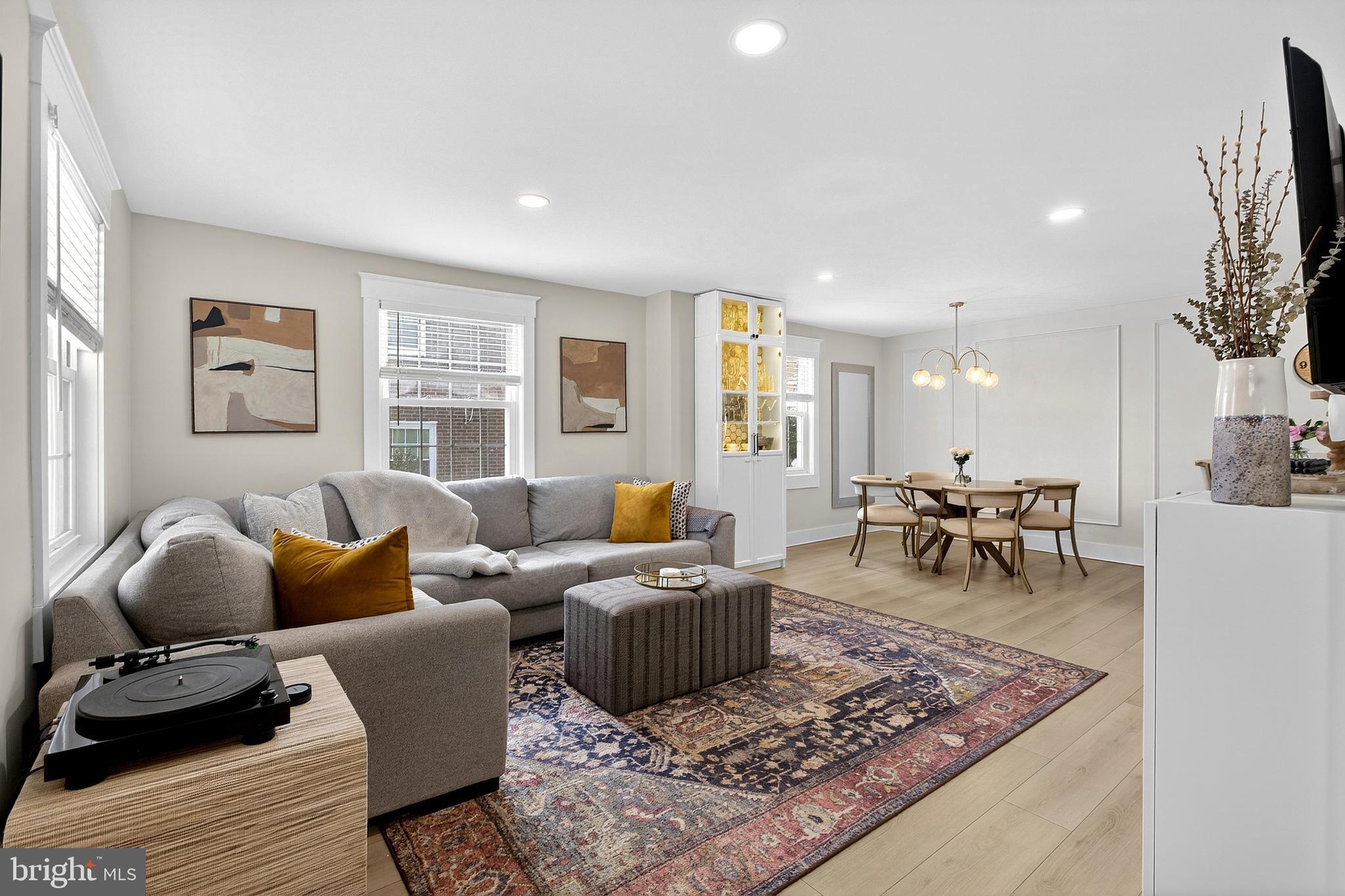 WOODMERE - Residential