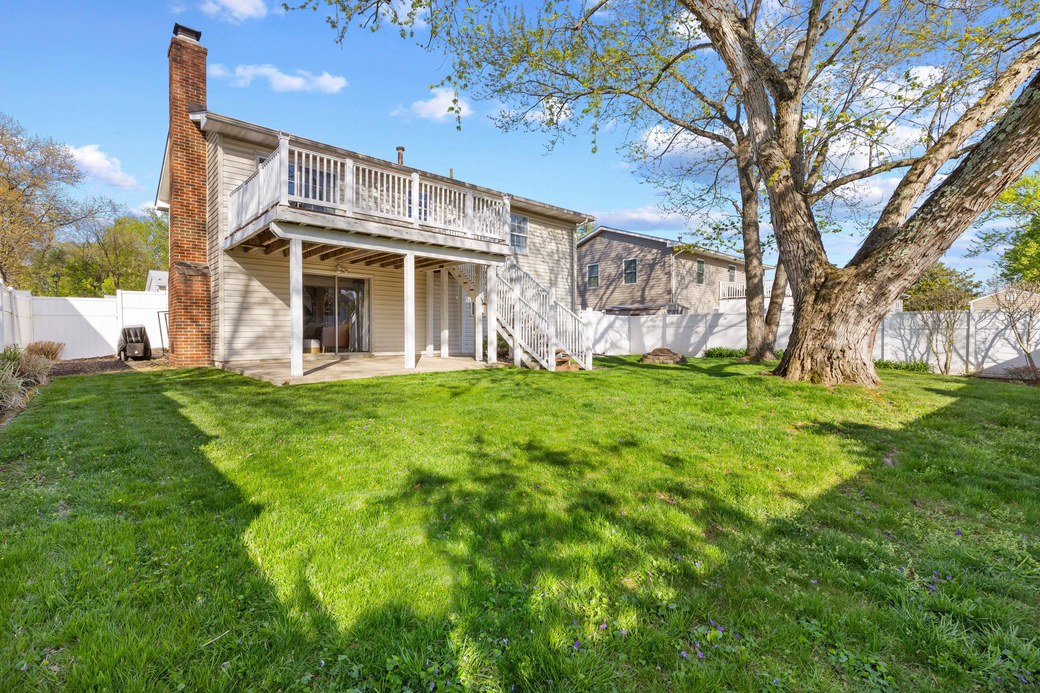 FOUR SEASONS ESTATES - Residential