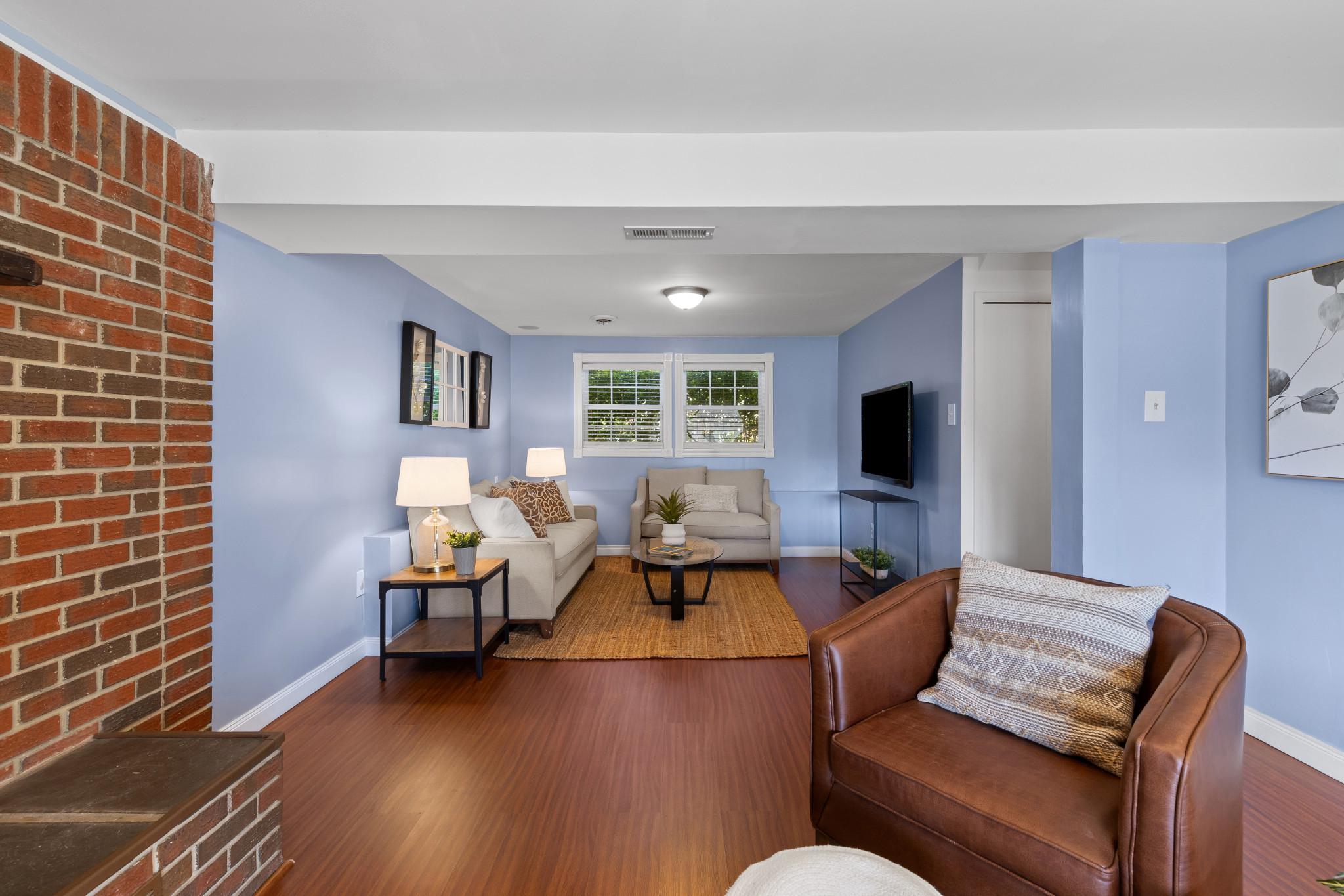 FOUR SEASONS ESTATES - Residential