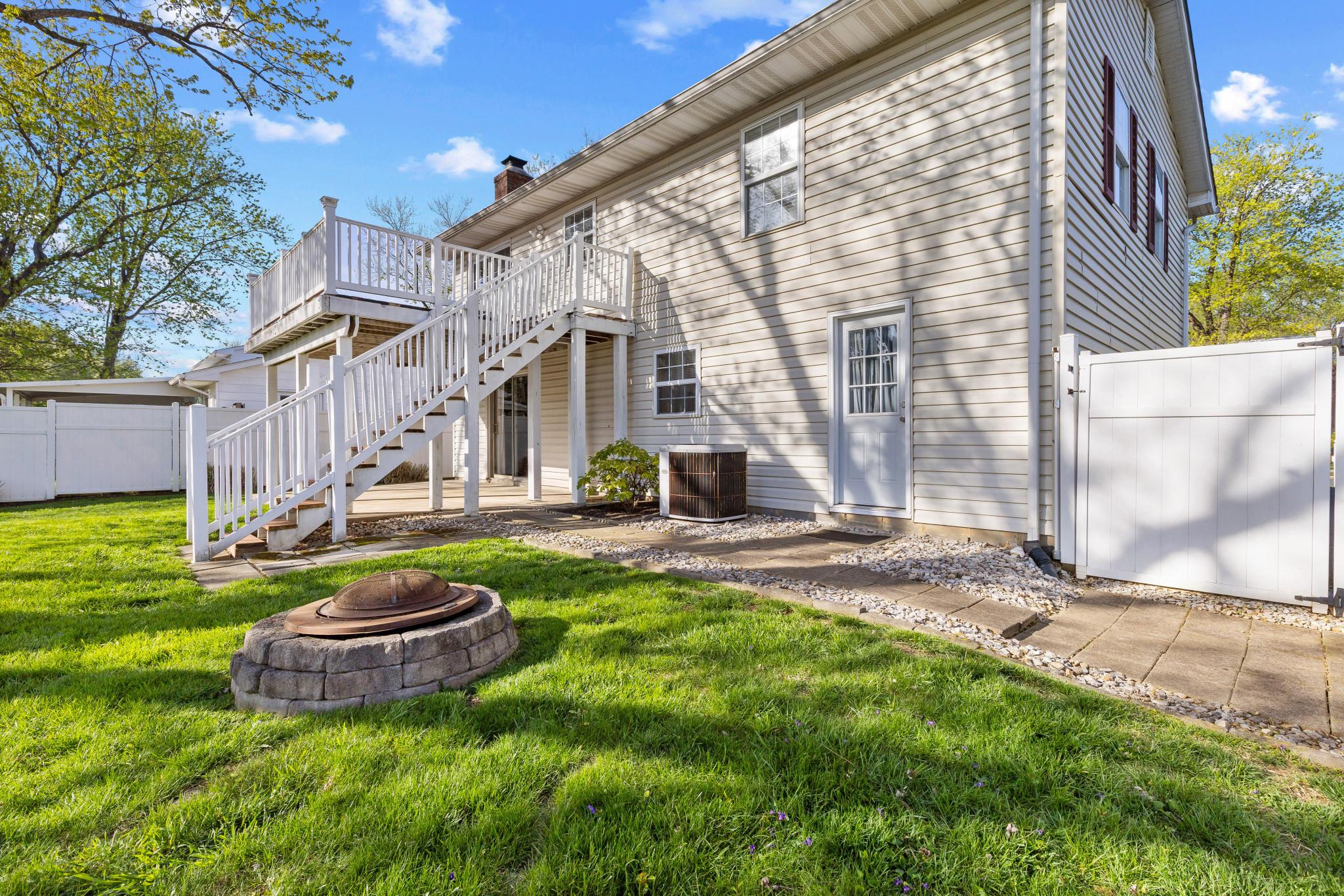 FOUR SEASONS ESTATES - Residential