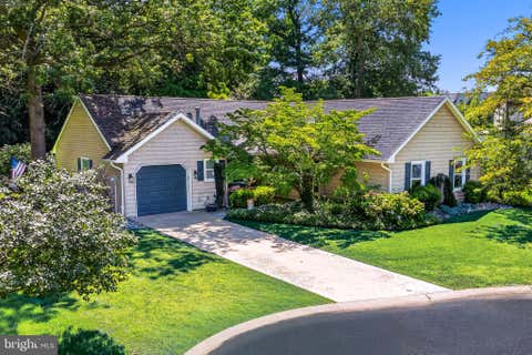Photo of 12 Champagne Court, SWEDESBORO, NJ 08085 (MLS # NJGL2076666)