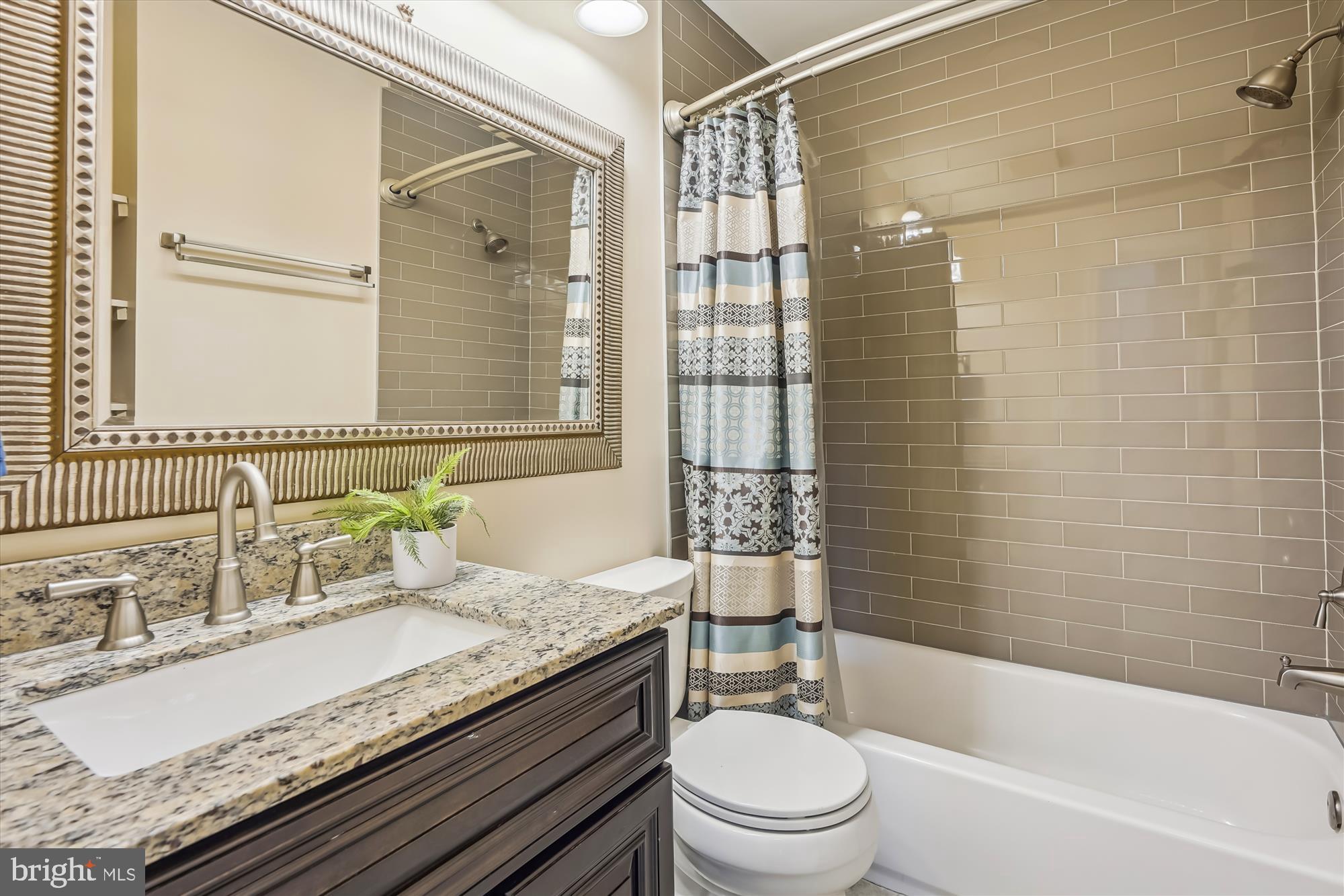 MONTCLAIR - Residential