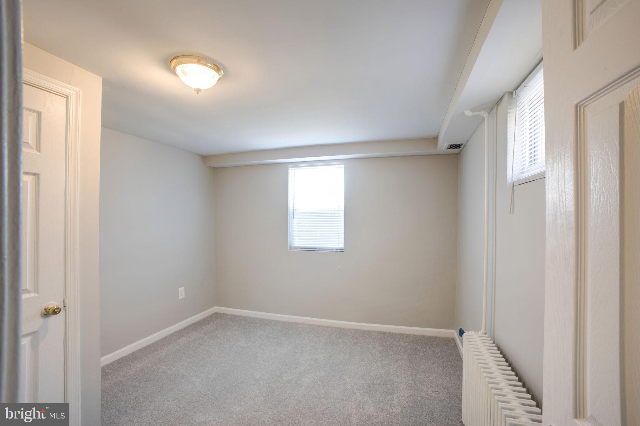 NORTH WOODRIDGE - Residential