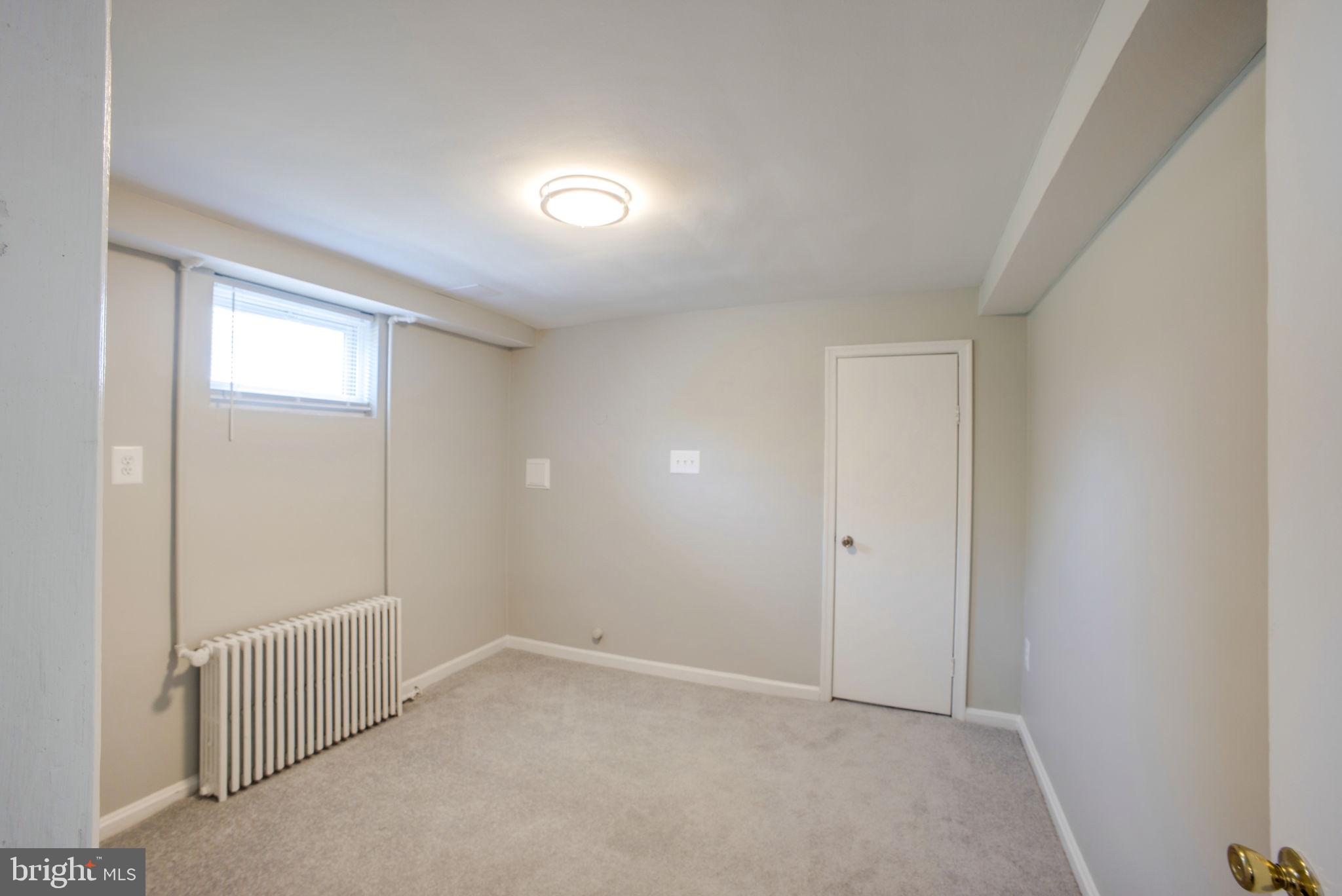 NORTH WOODRIDGE - Residential