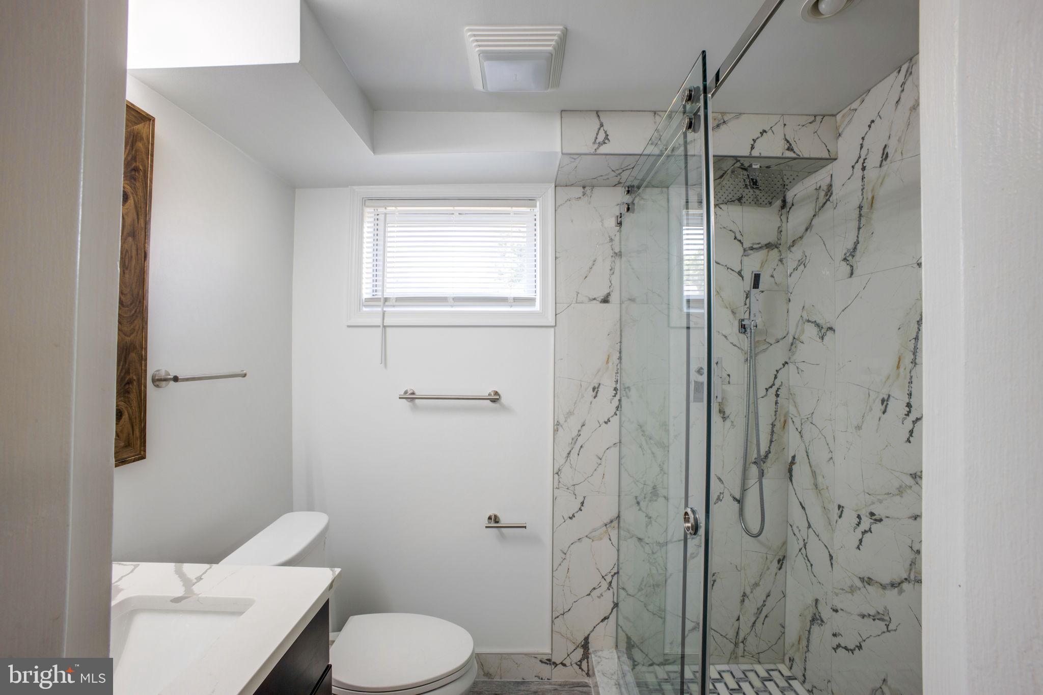 NORTH WOODRIDGE - Residential