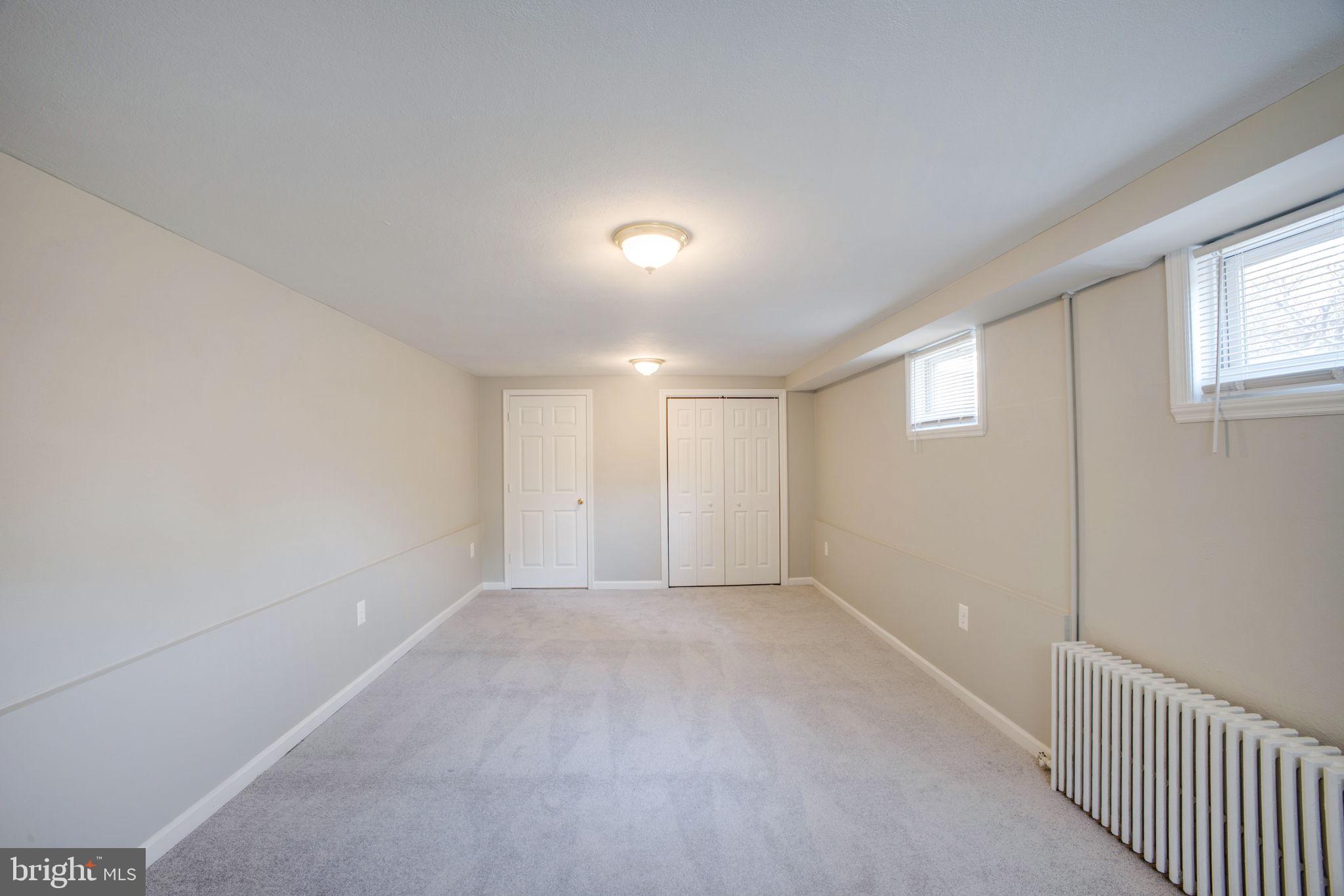 NORTH WOODRIDGE - Residential