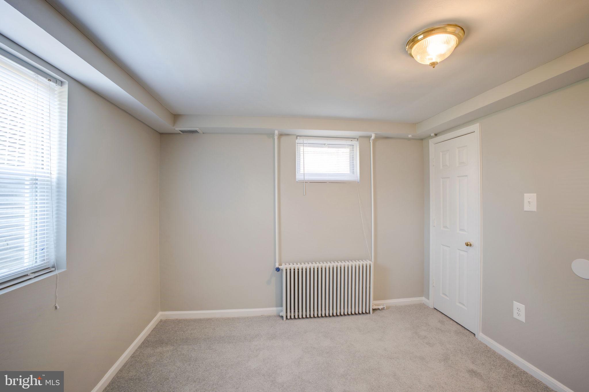 NORTH WOODRIDGE - Residential