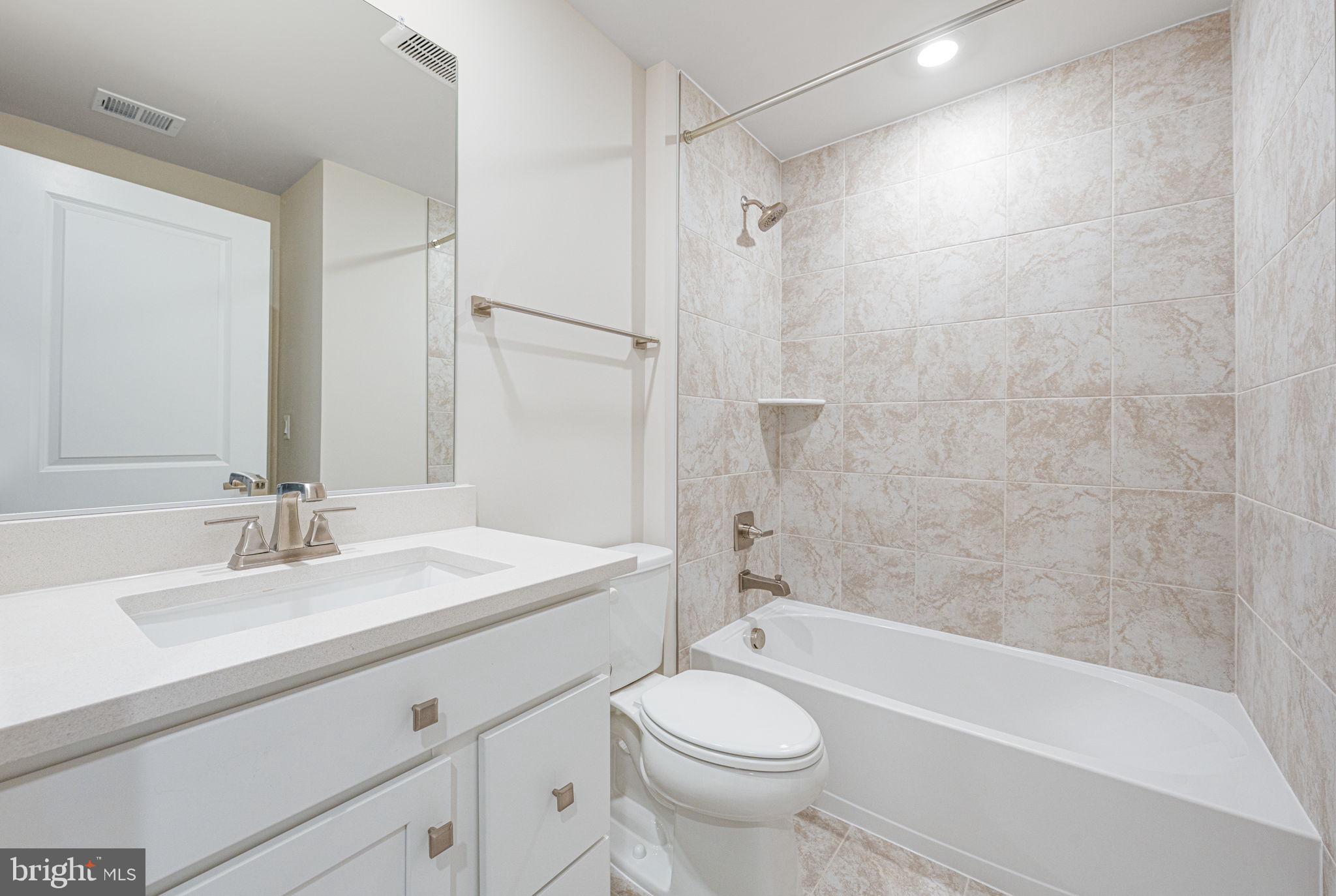 BOULEVARD VI TOWNS - Residential