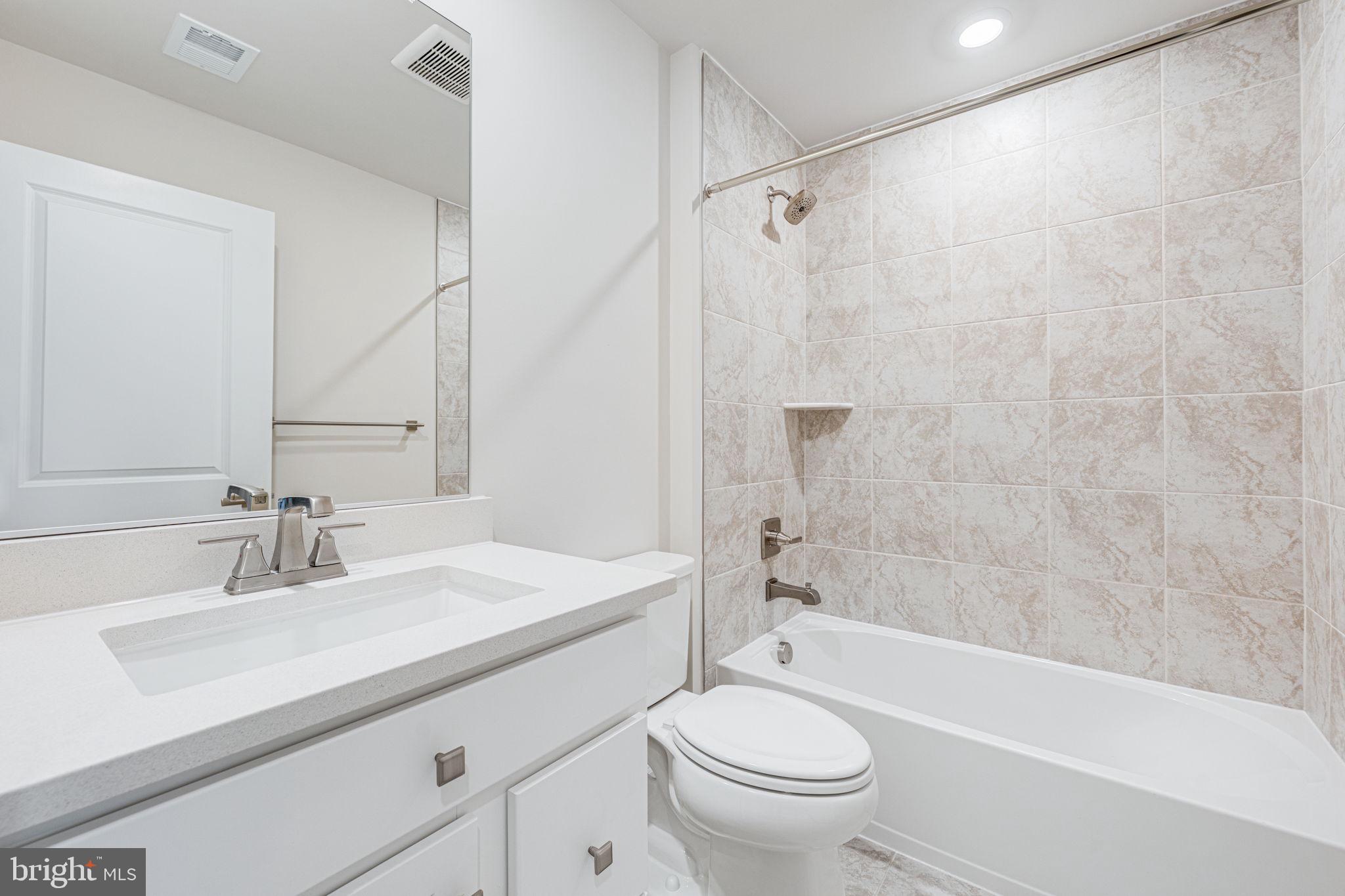 BOULEVARD VI TOWNS - Residential