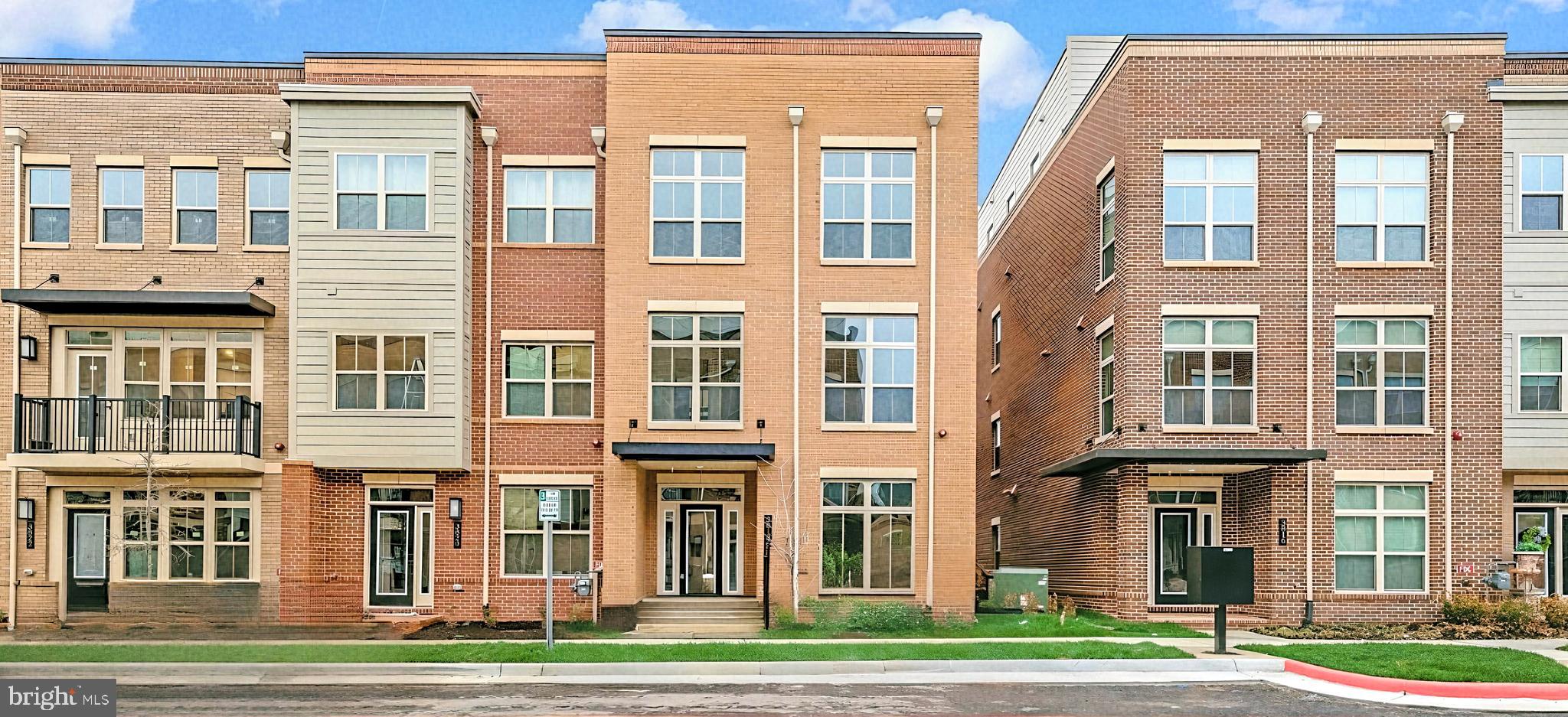 BOULEVARD VI TOWNS - Residential