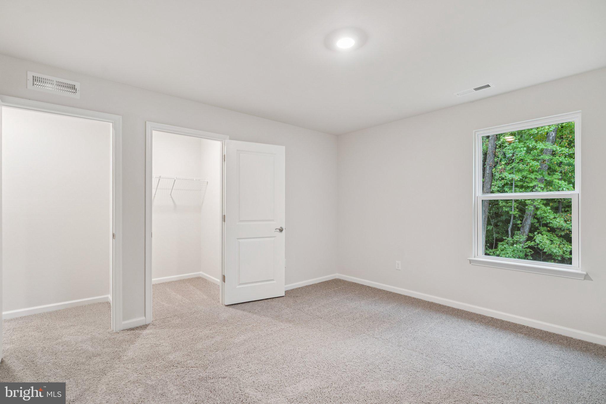 LADYSMITH VILLAGE - Residential