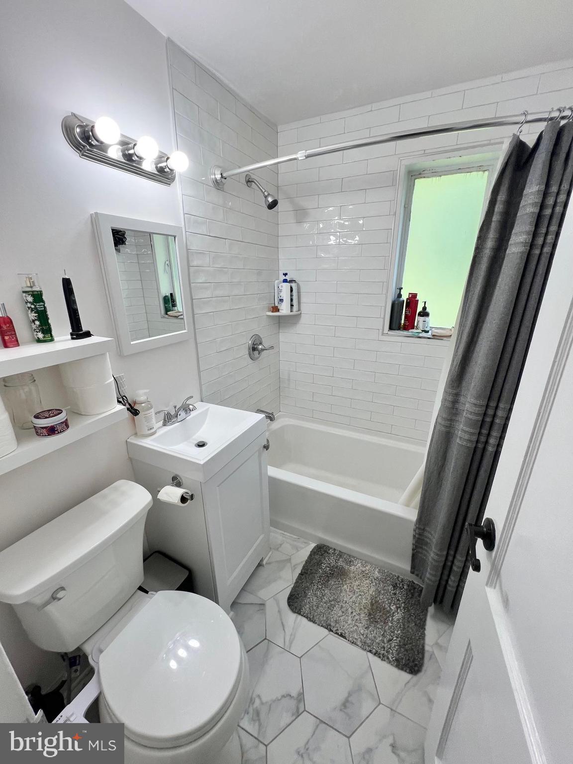 PARKSIDE CONDOMINIUMS - Residential