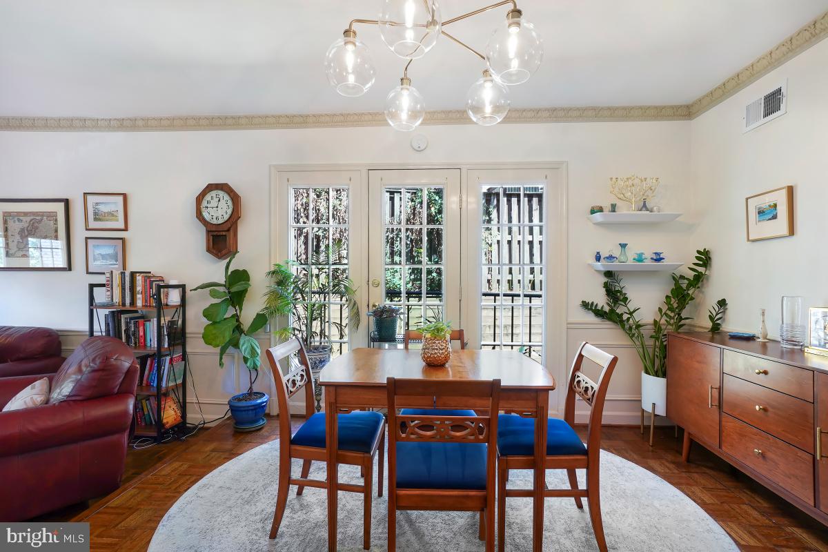 4607 MACARTHUR BOULEVARD NW B