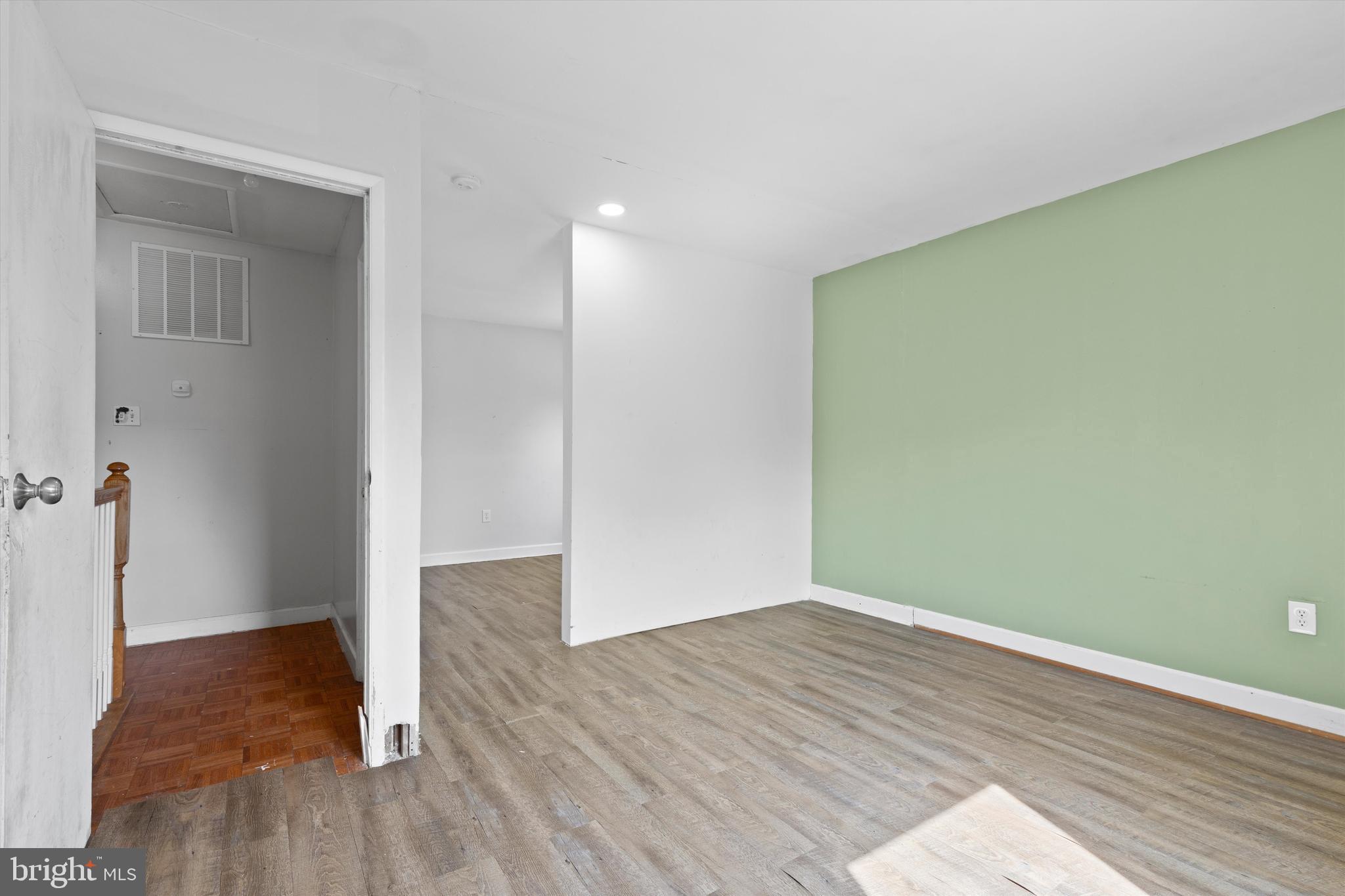 STRATFORD MEWS - Residential