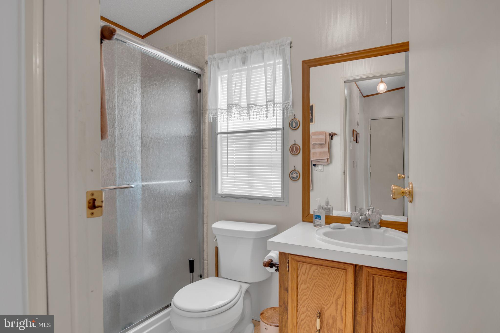 COUNTRY MANOR WEST - Residential