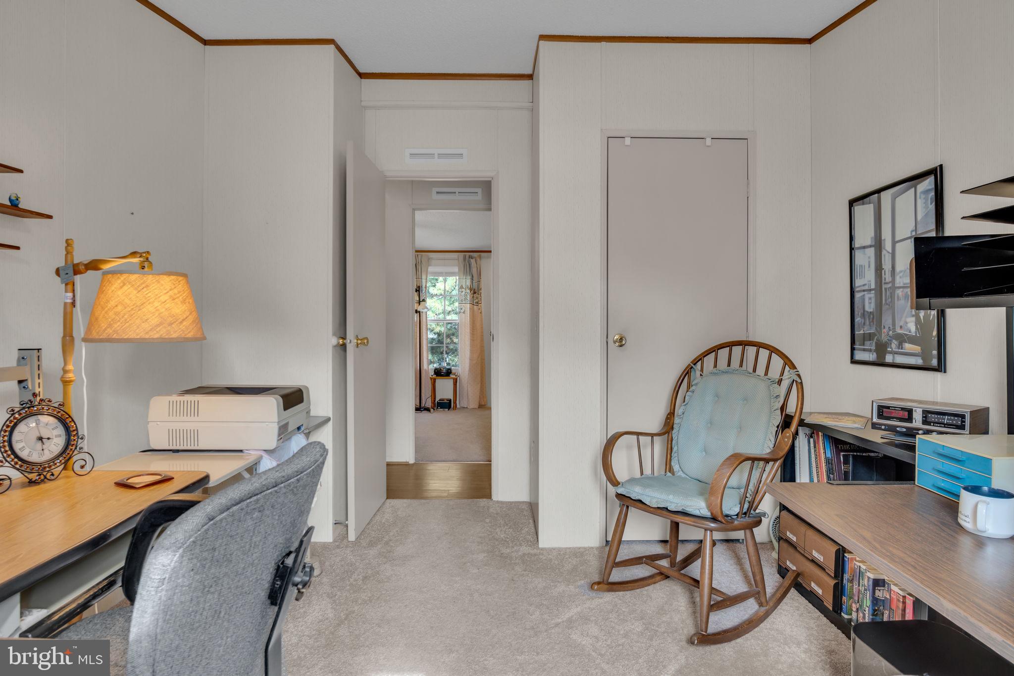 COUNTRY MANOR WEST - Residential