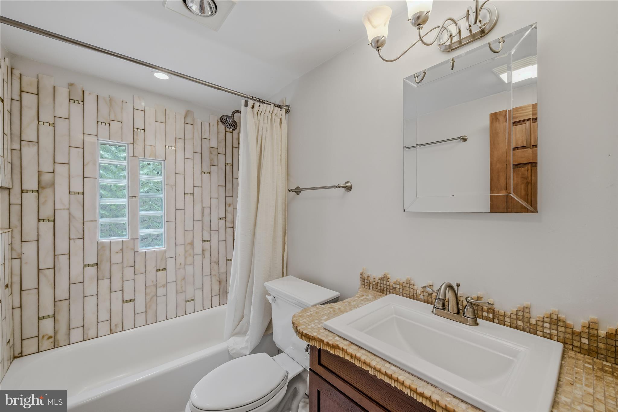 GLENWOOD FOREST - Residential