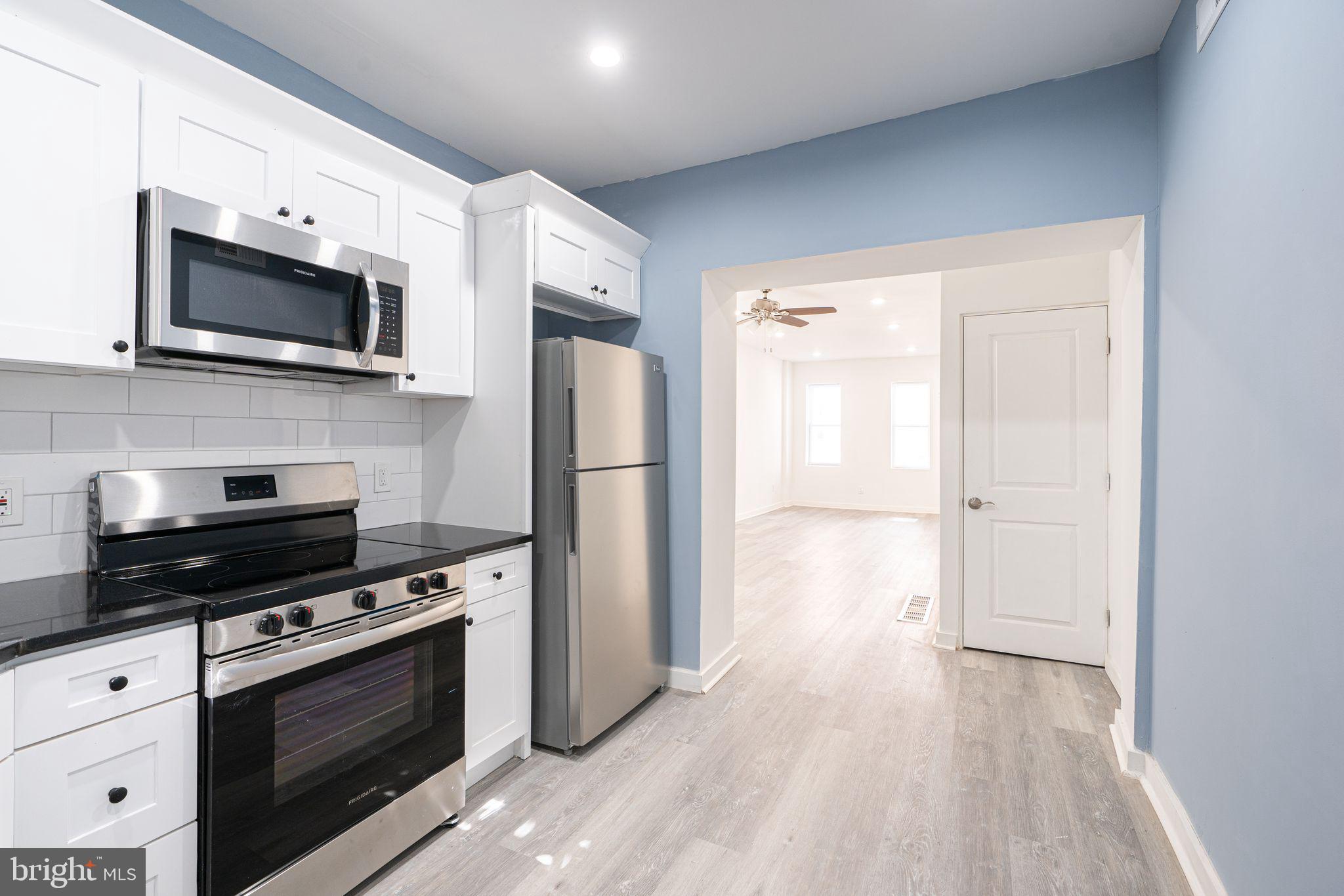 PORT RICHMOND - Residential