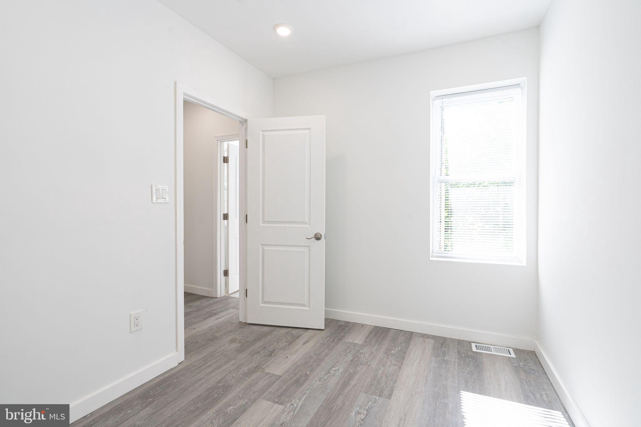 PORT RICHMOND - Residential