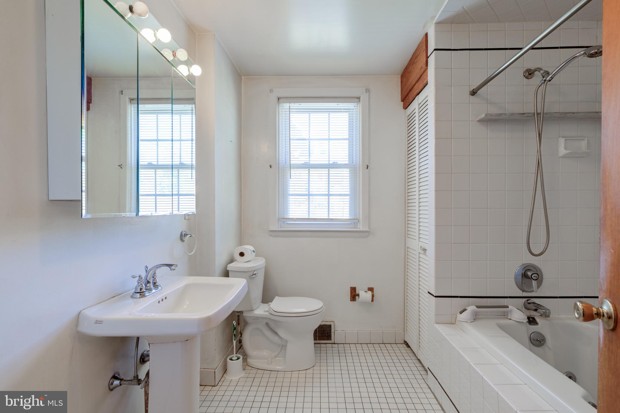 WYNDMOOR - Residential