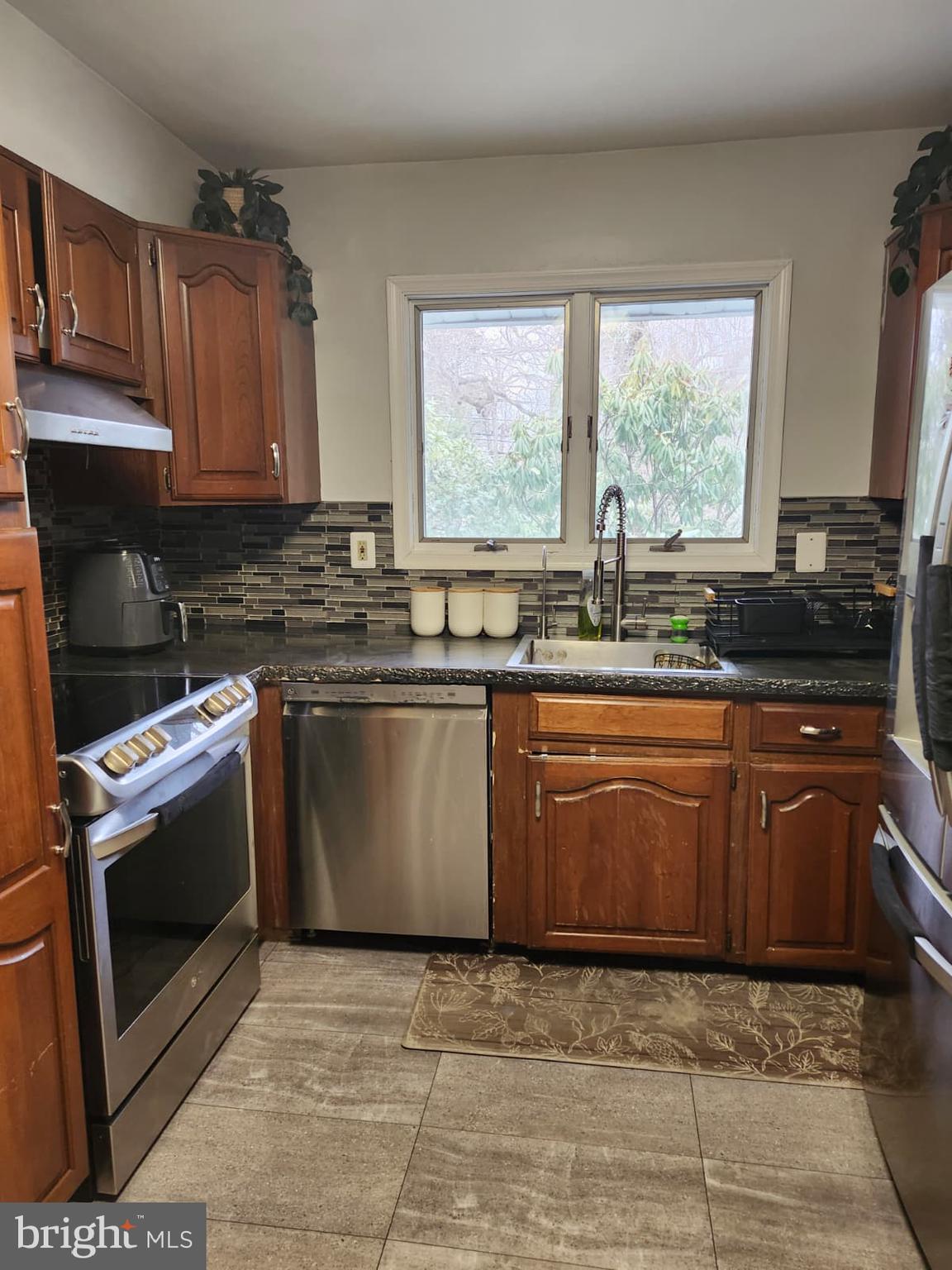 GREEN ACRES - Residential