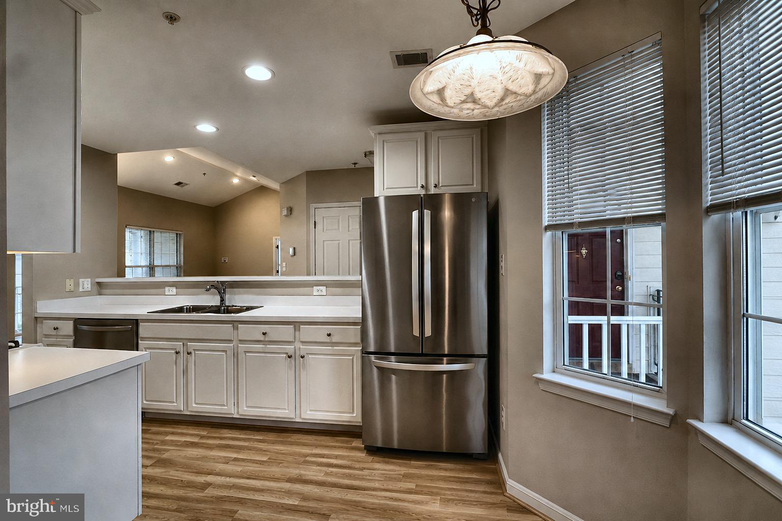 25340 LAKE MIST SQUARE 301