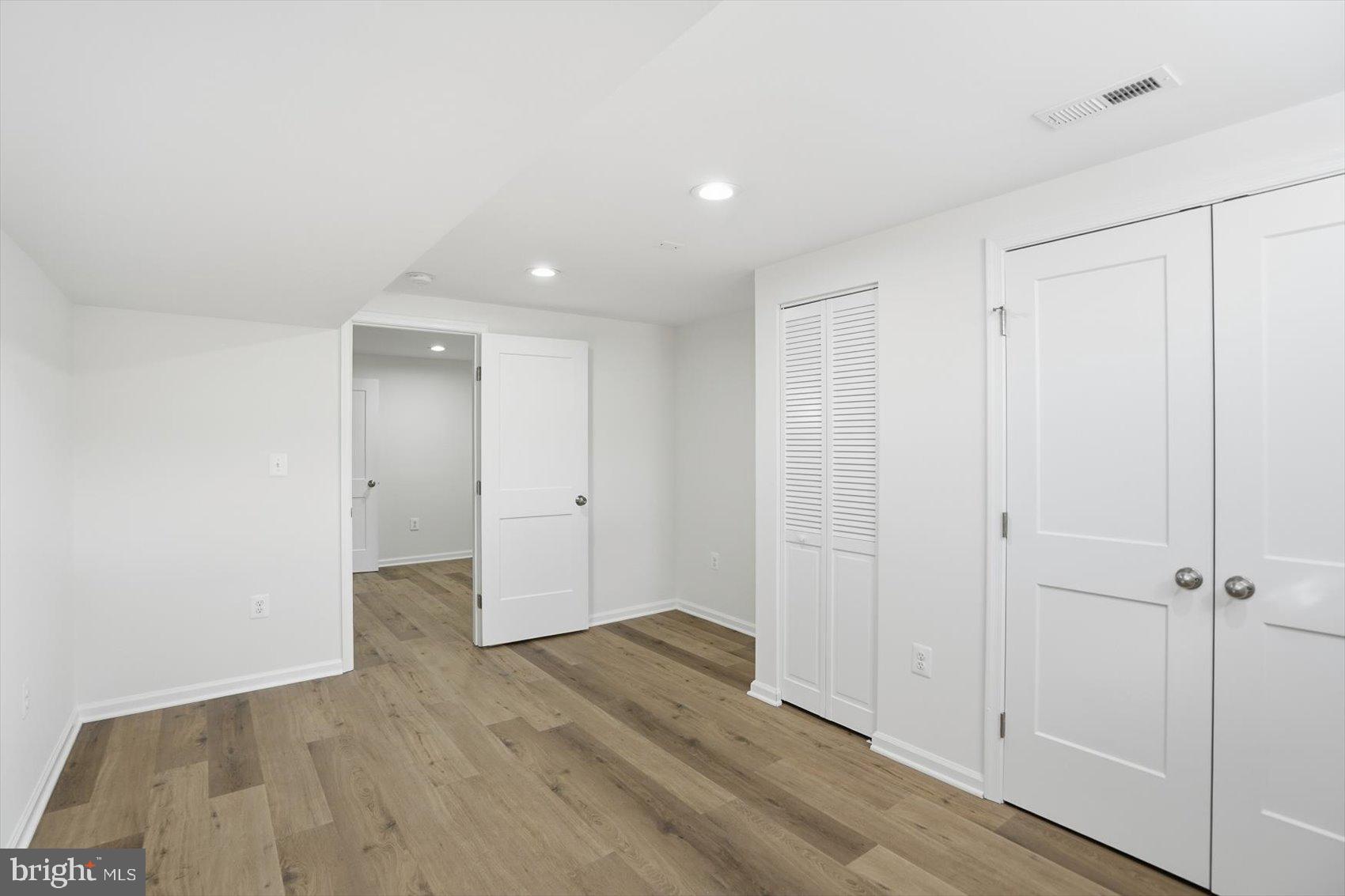 FERNDALE - Residential