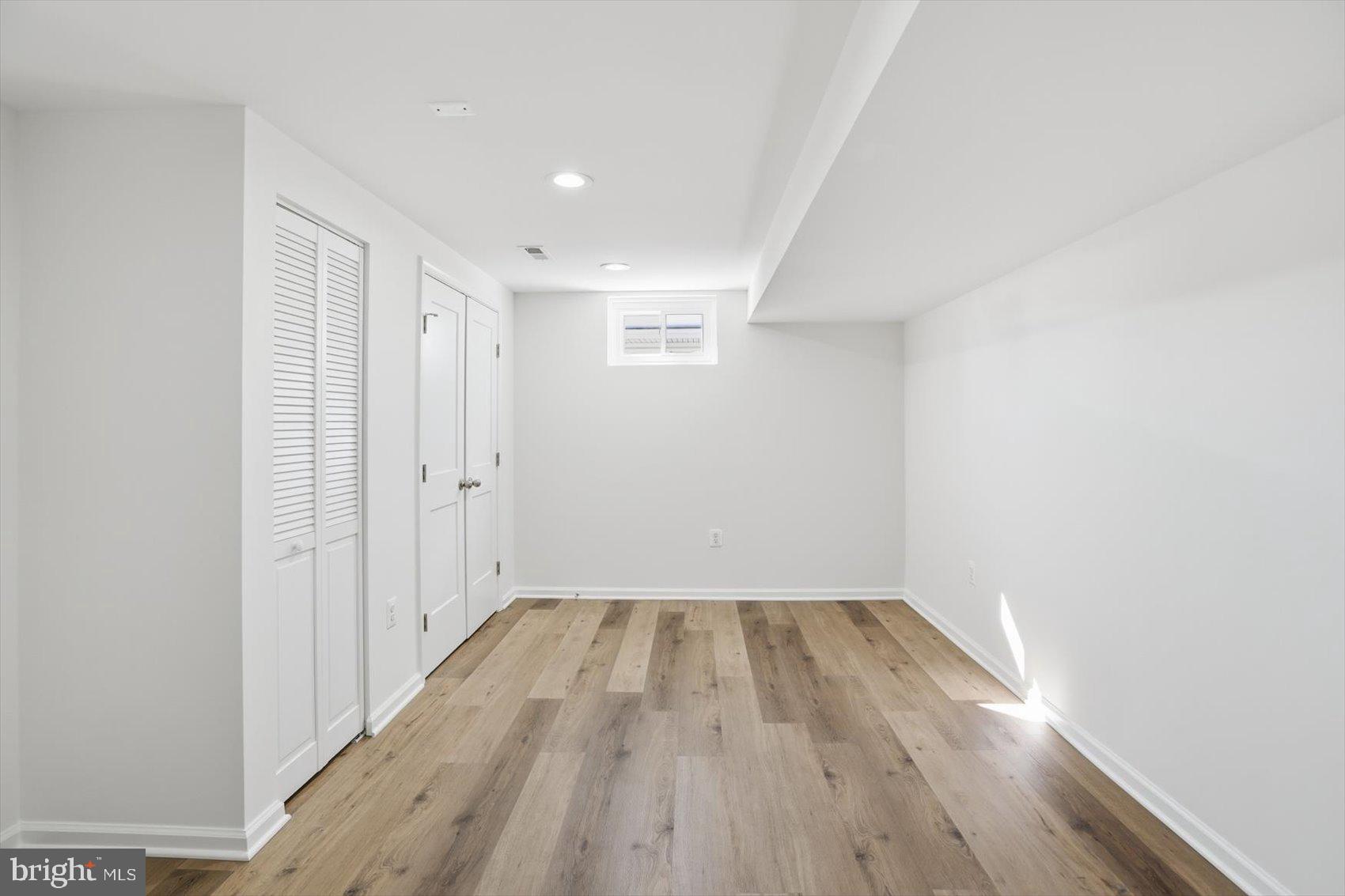 FERNDALE - Residential