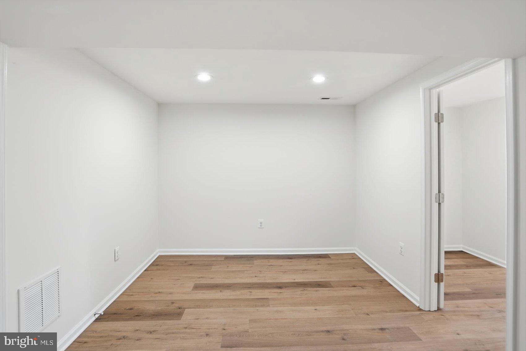 FERNDALE - Residential