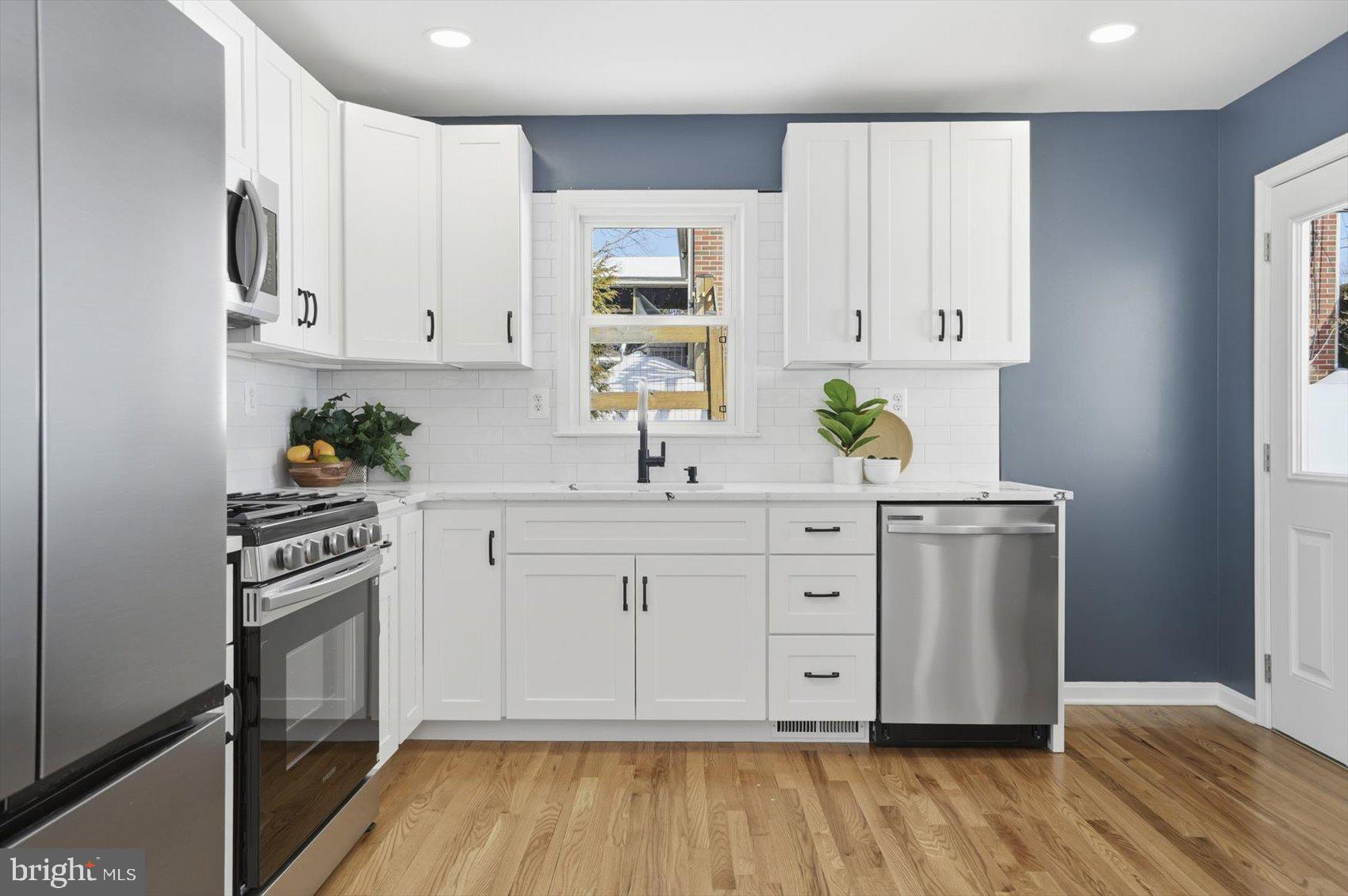 FERNDALE - Residential