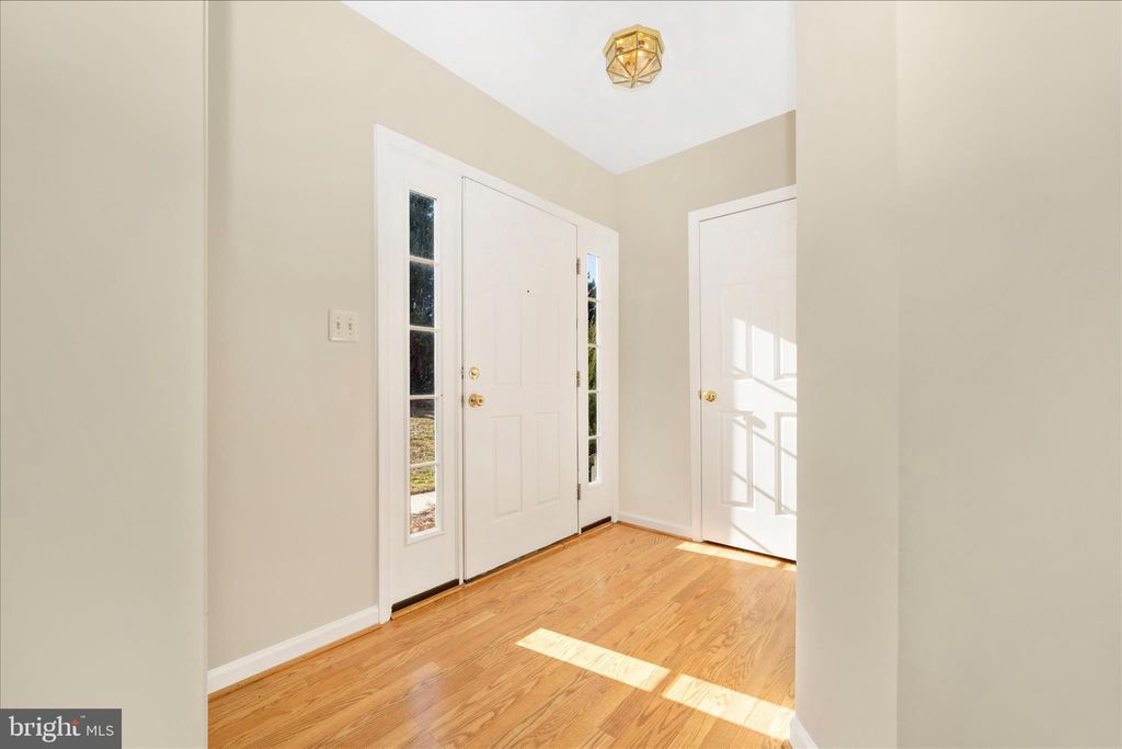 Photo of 554 Eisenhower Drive, FREDERICK, MD 21703 (MLS # MDFR2076172)