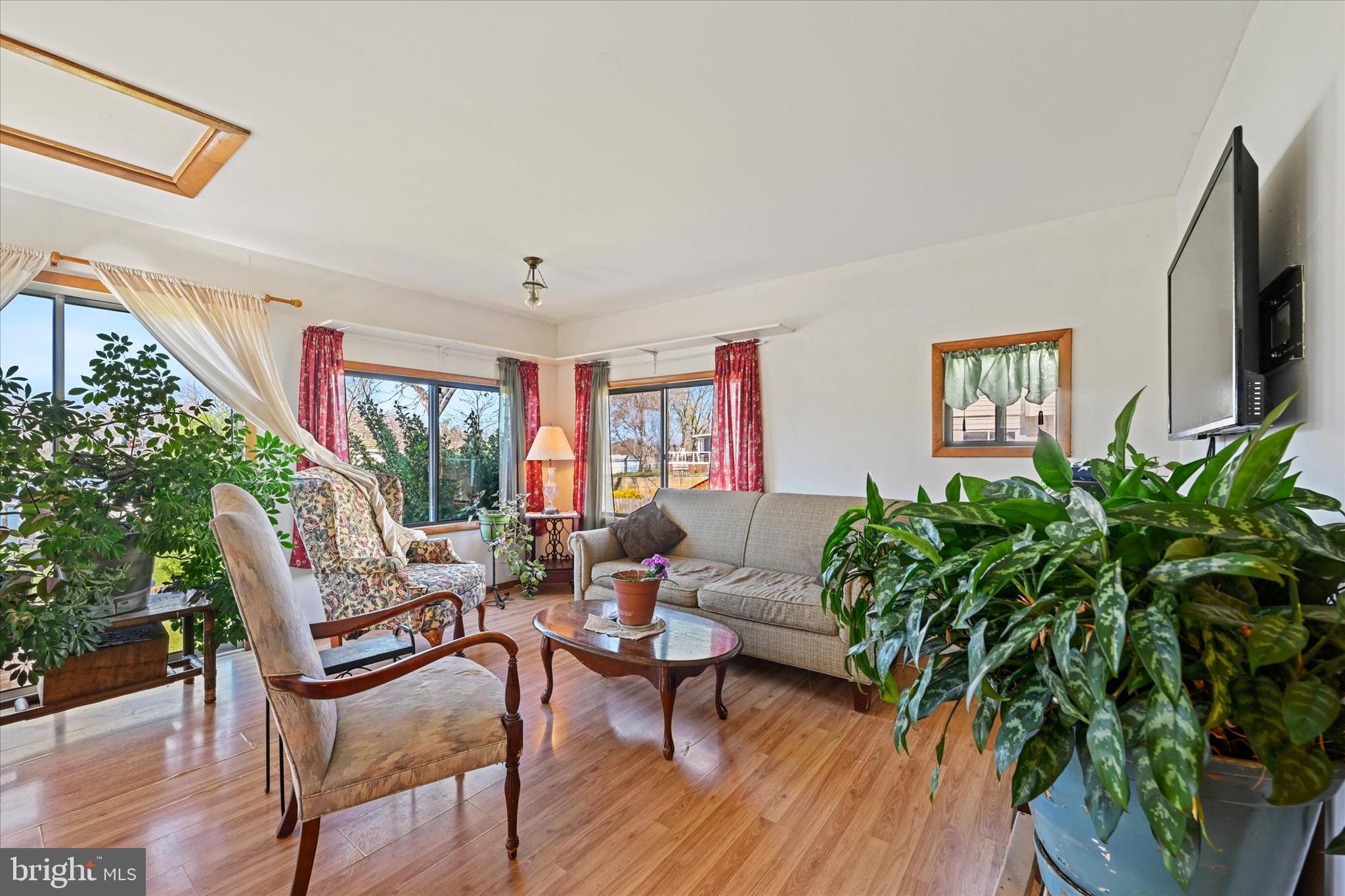 LYNCH COVE - Residential