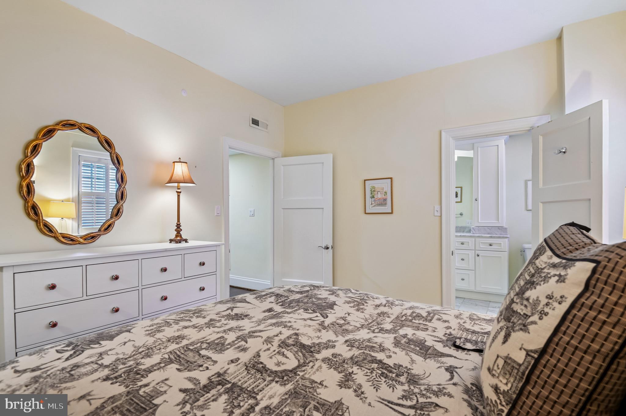 TUSCANY-CANTERBURY - Residential