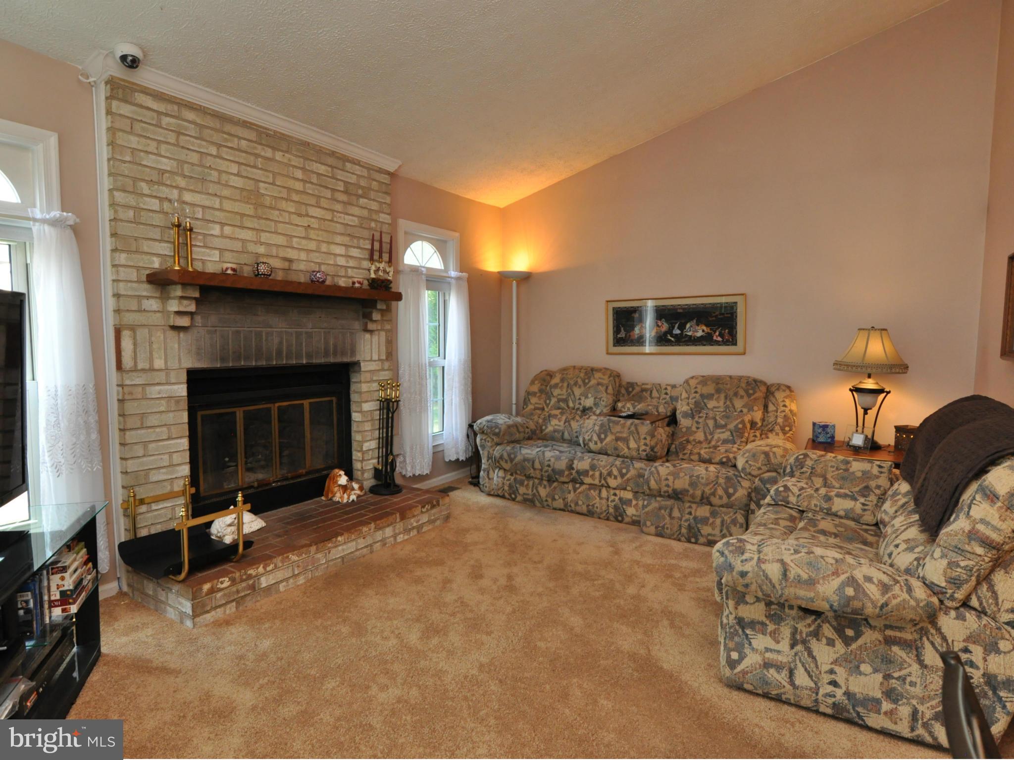 COUNTRYSIDE - Residential