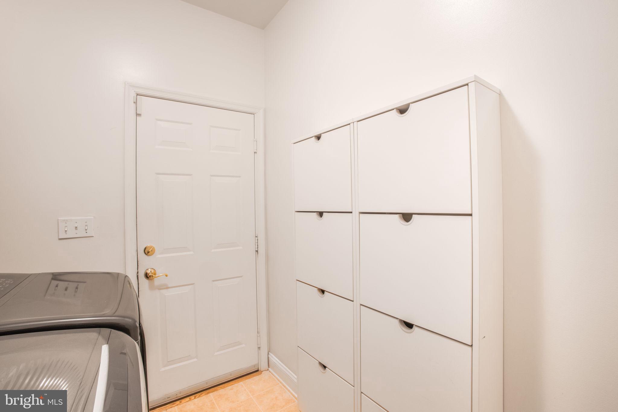 CLEMENS CROSSING - Residential