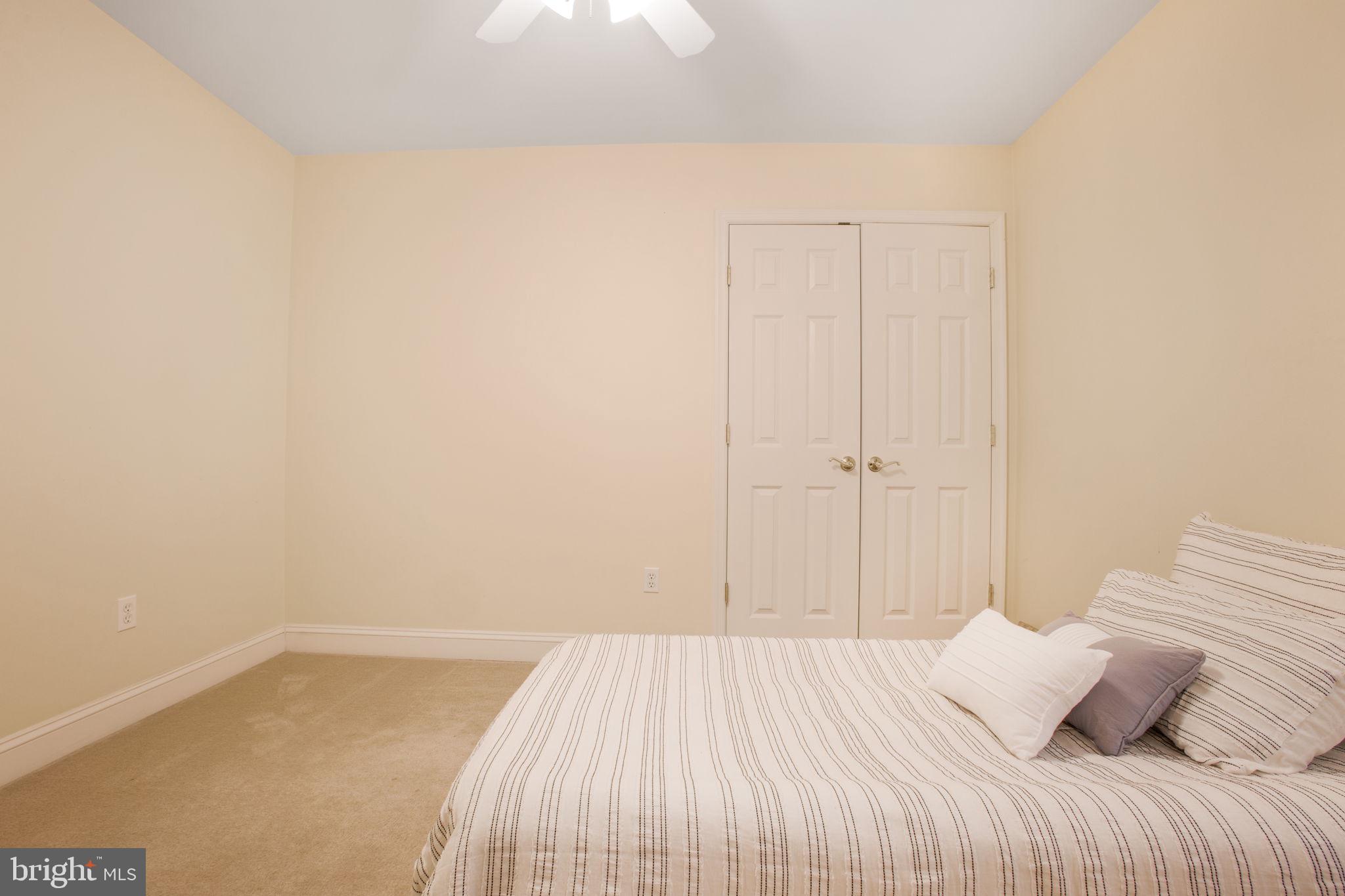 CLEMENS CROSSING - Residential