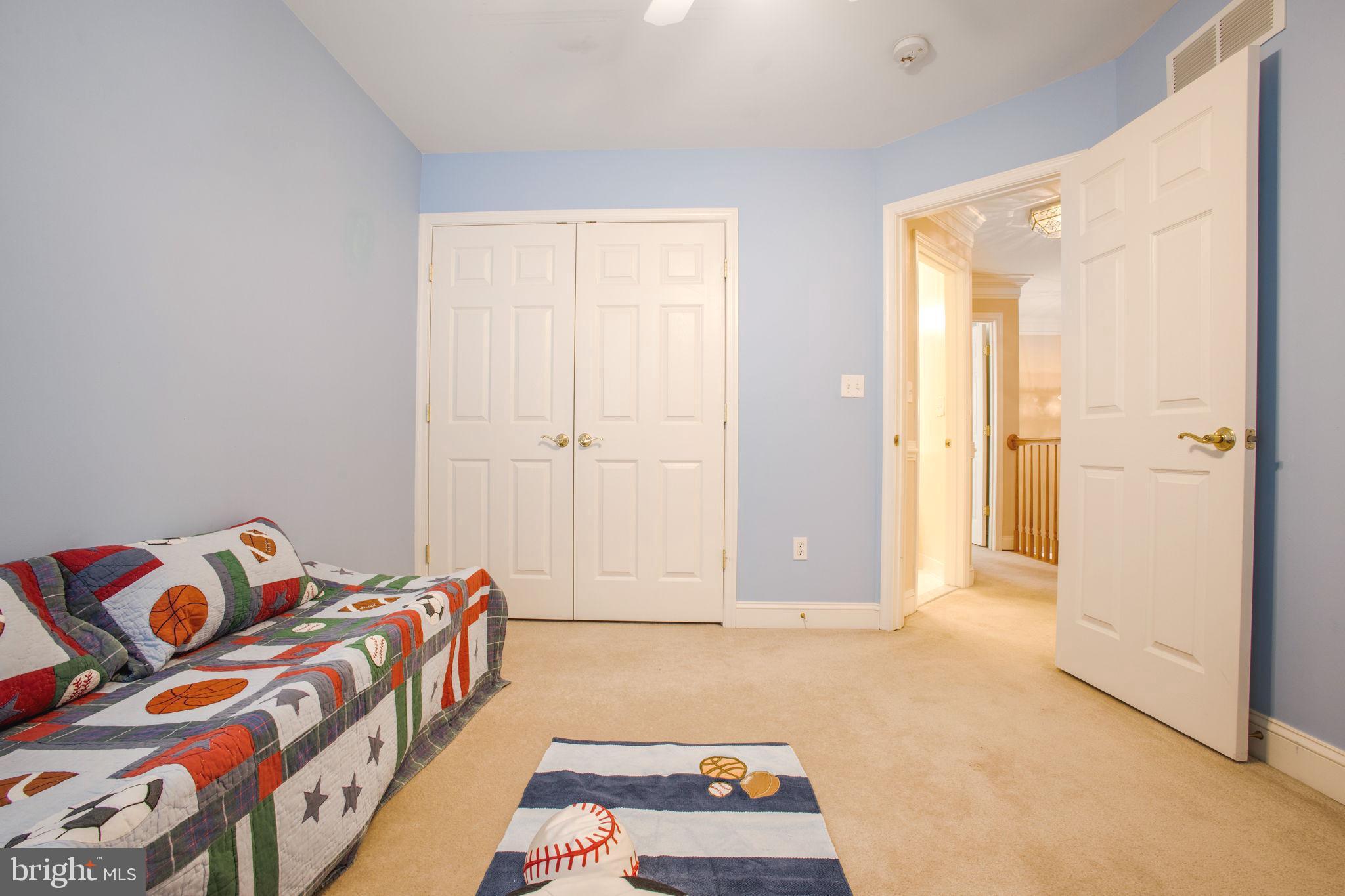 CLEMENS CROSSING - Residential