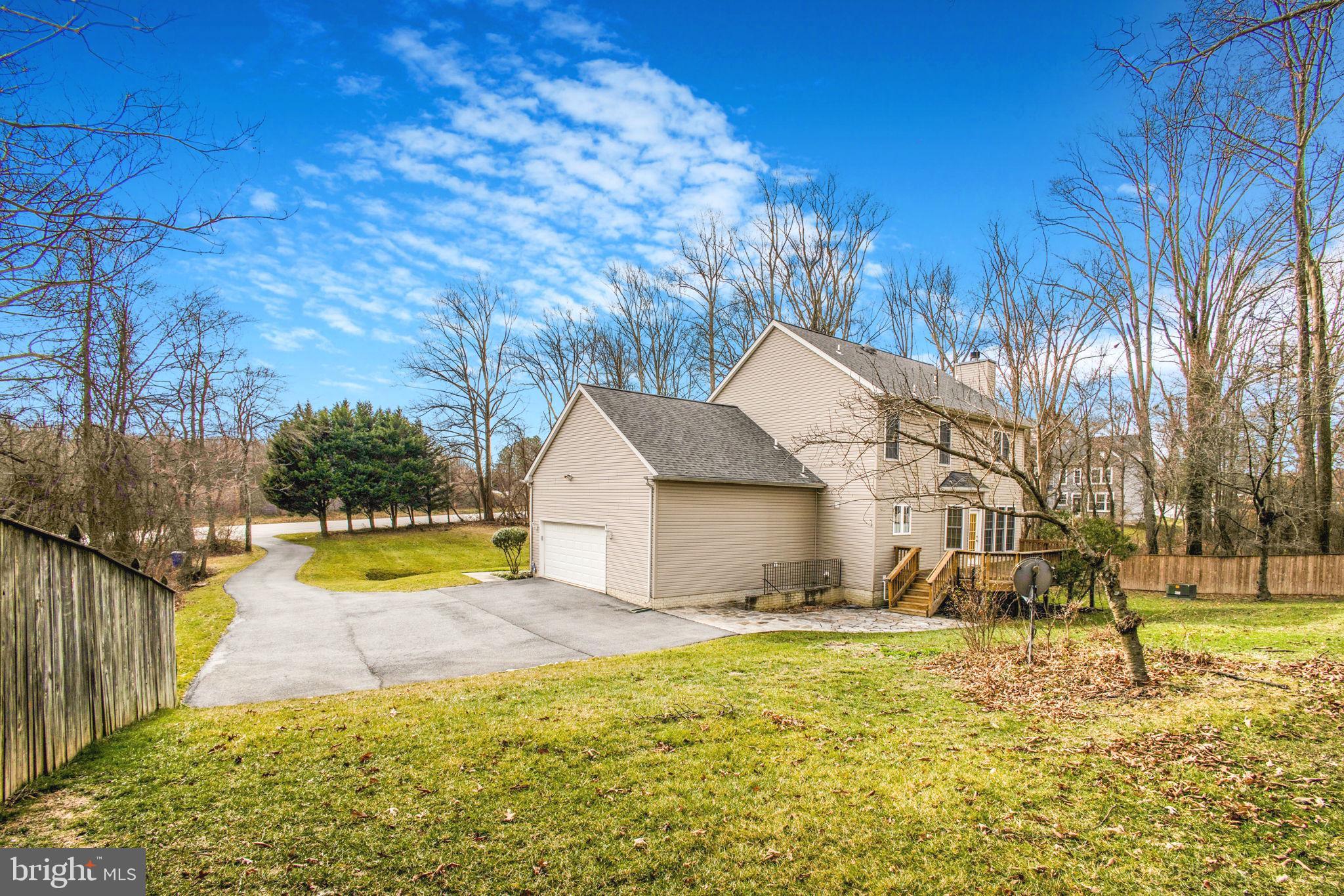 CLEMENS CROSSING - Residential