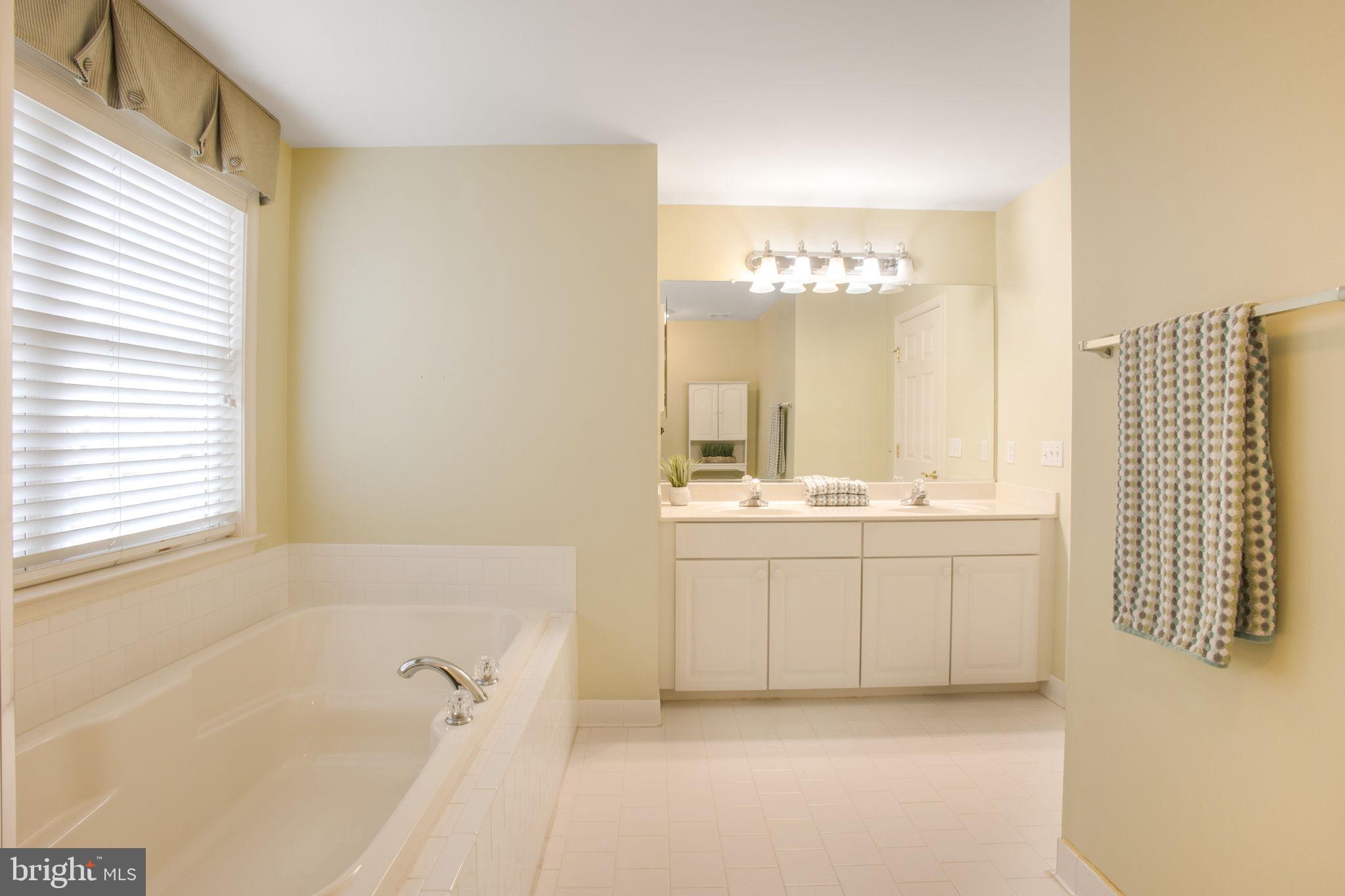 CLEMENS CROSSING - Residential