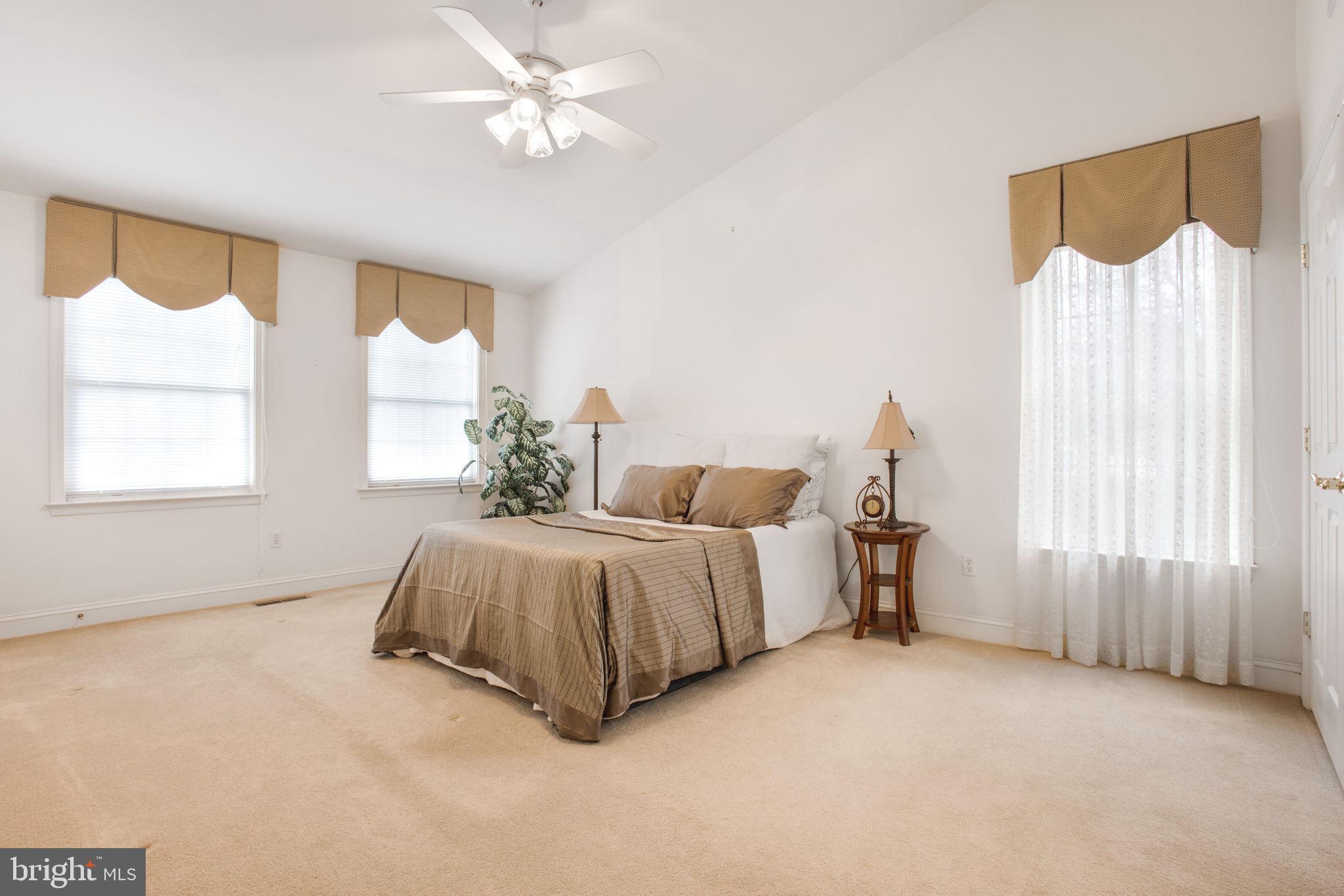 CLEMENS CROSSING - Residential