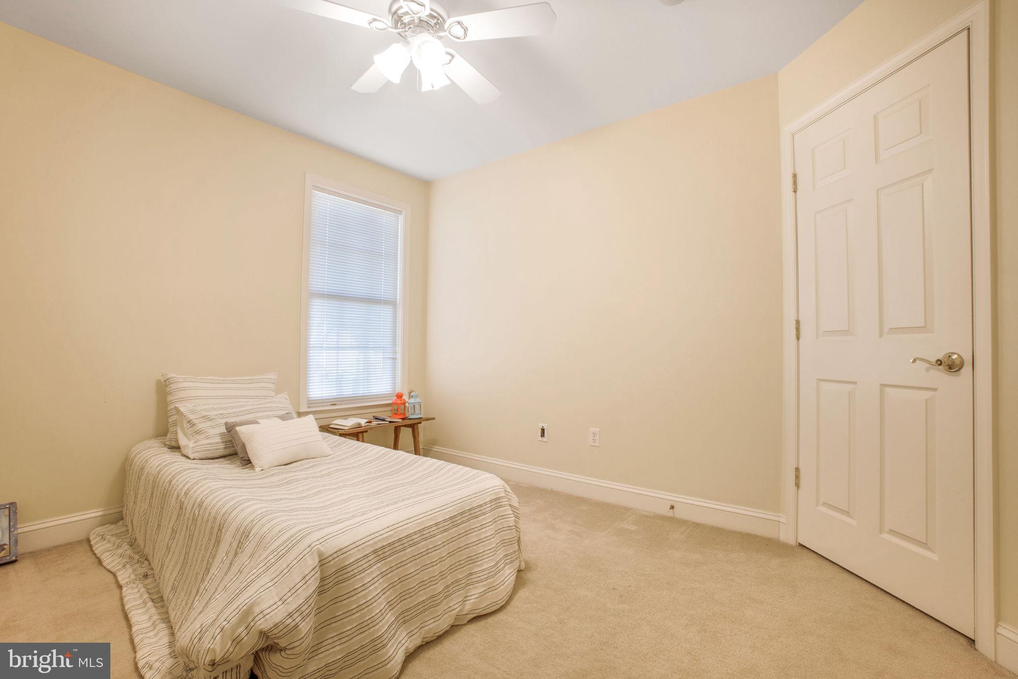 CLEMENS CROSSING - Residential