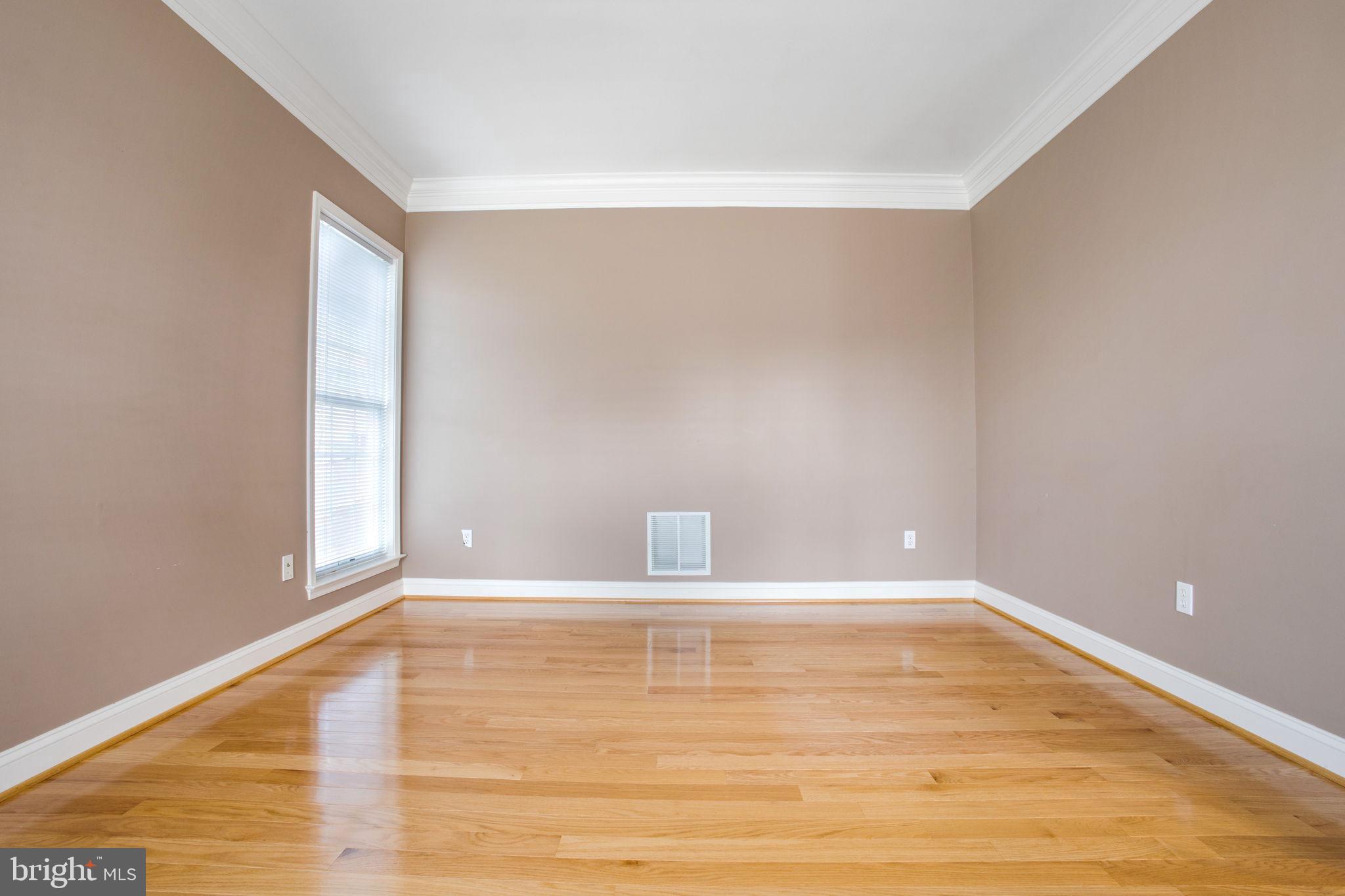 CLEMENS CROSSING - Residential