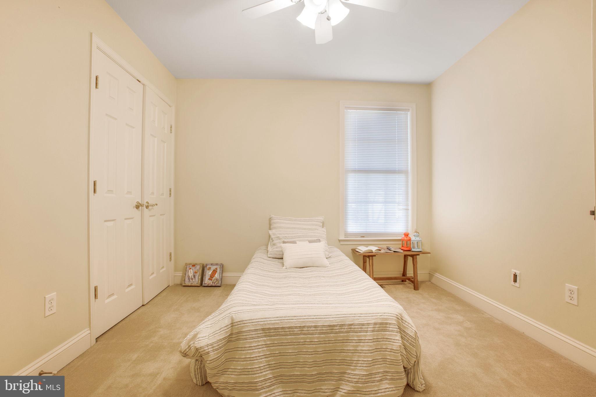 CLEMENS CROSSING - Residential