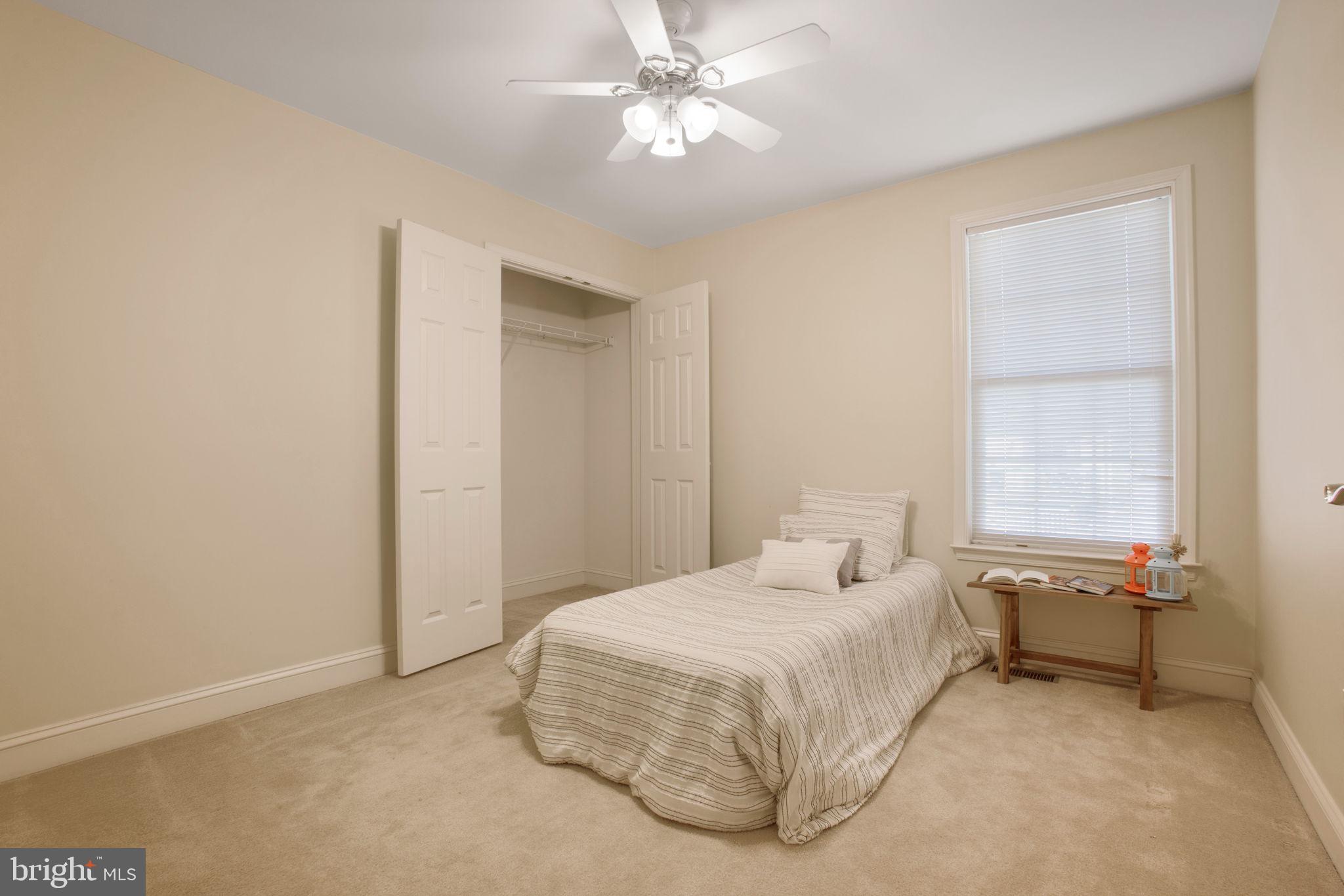 CLEMENS CROSSING - Residential