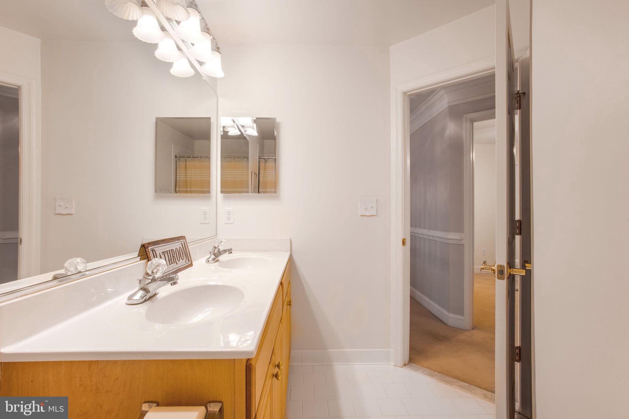 CLEMENS CROSSING - Residential