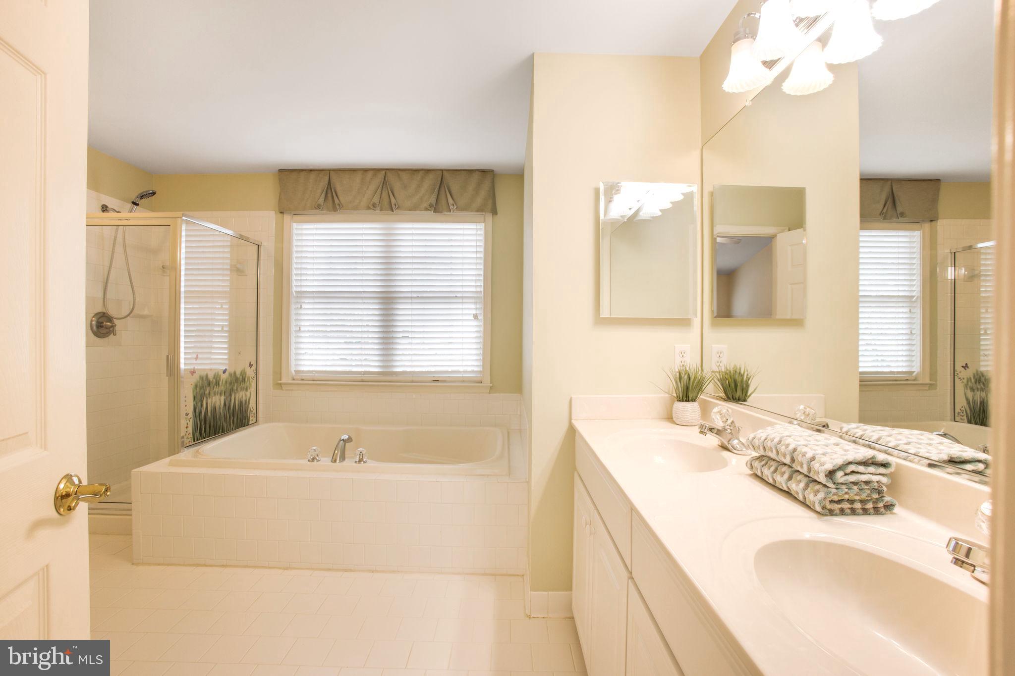 CLEMENS CROSSING - Residential