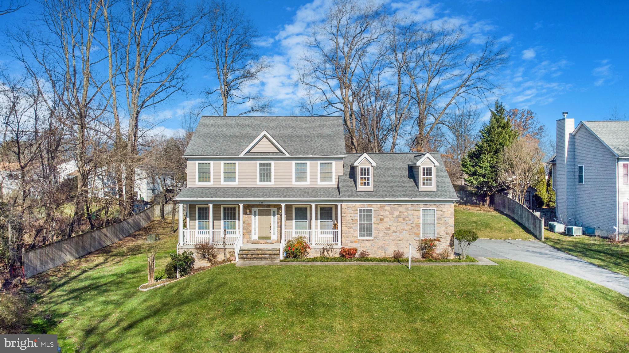 CLEMENS CROSSING - Residential