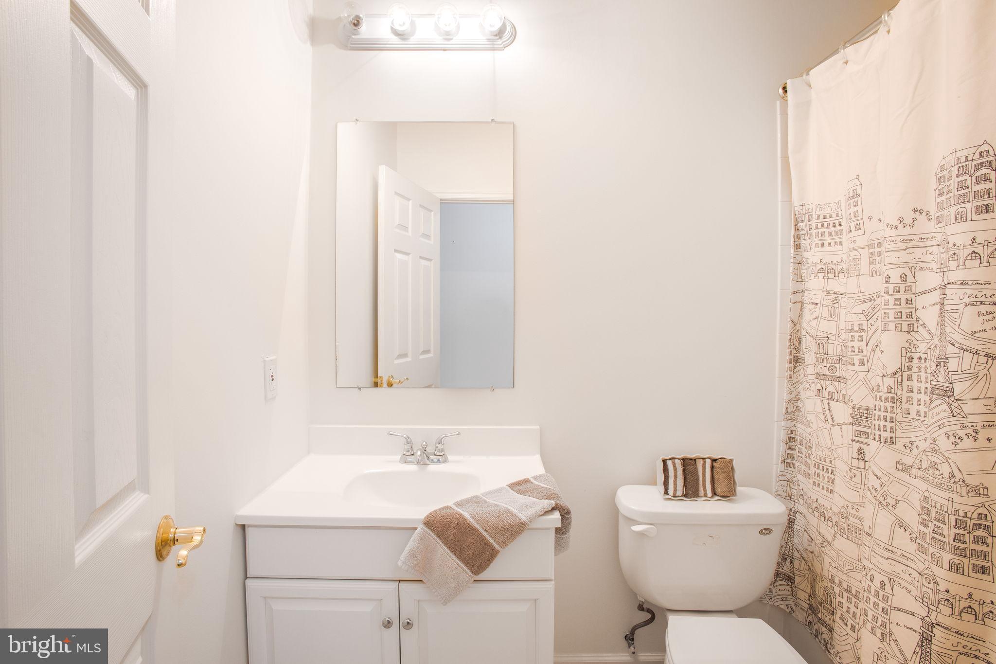 CLEMENS CROSSING - Residential